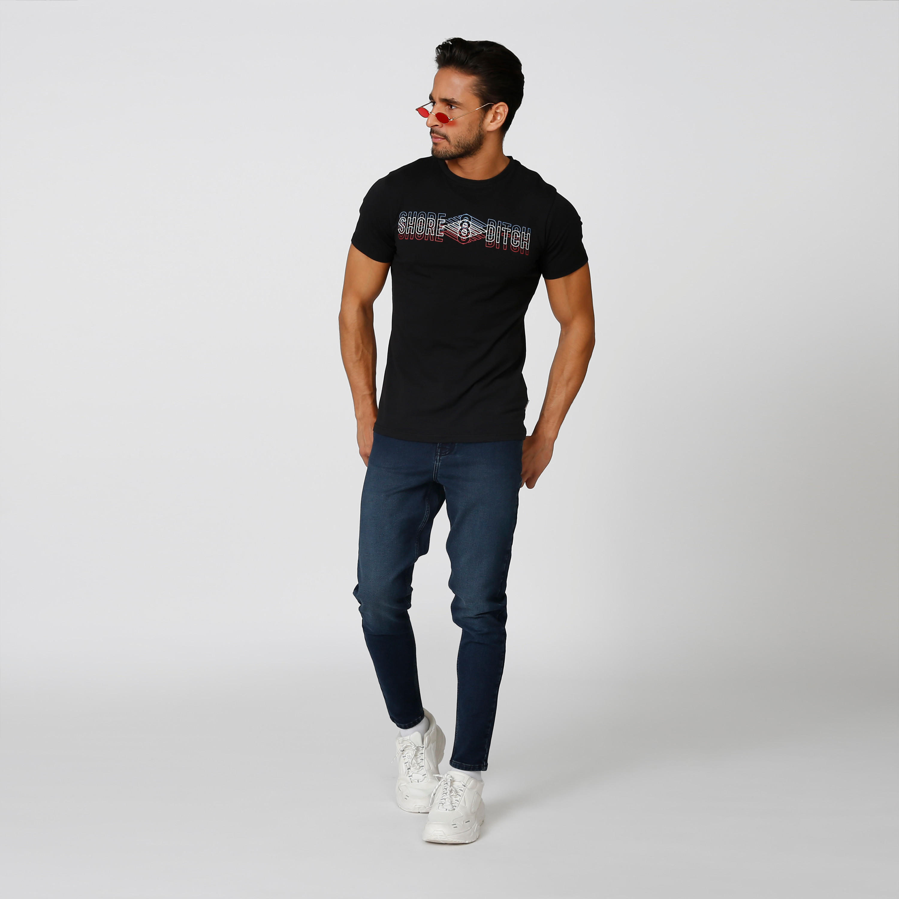 تيشيرت بياقة مستديرة وأكمام قصيرة وطبعات من لي كوبر-men-clothing-tshirtsandpolos-tshirts-image-4