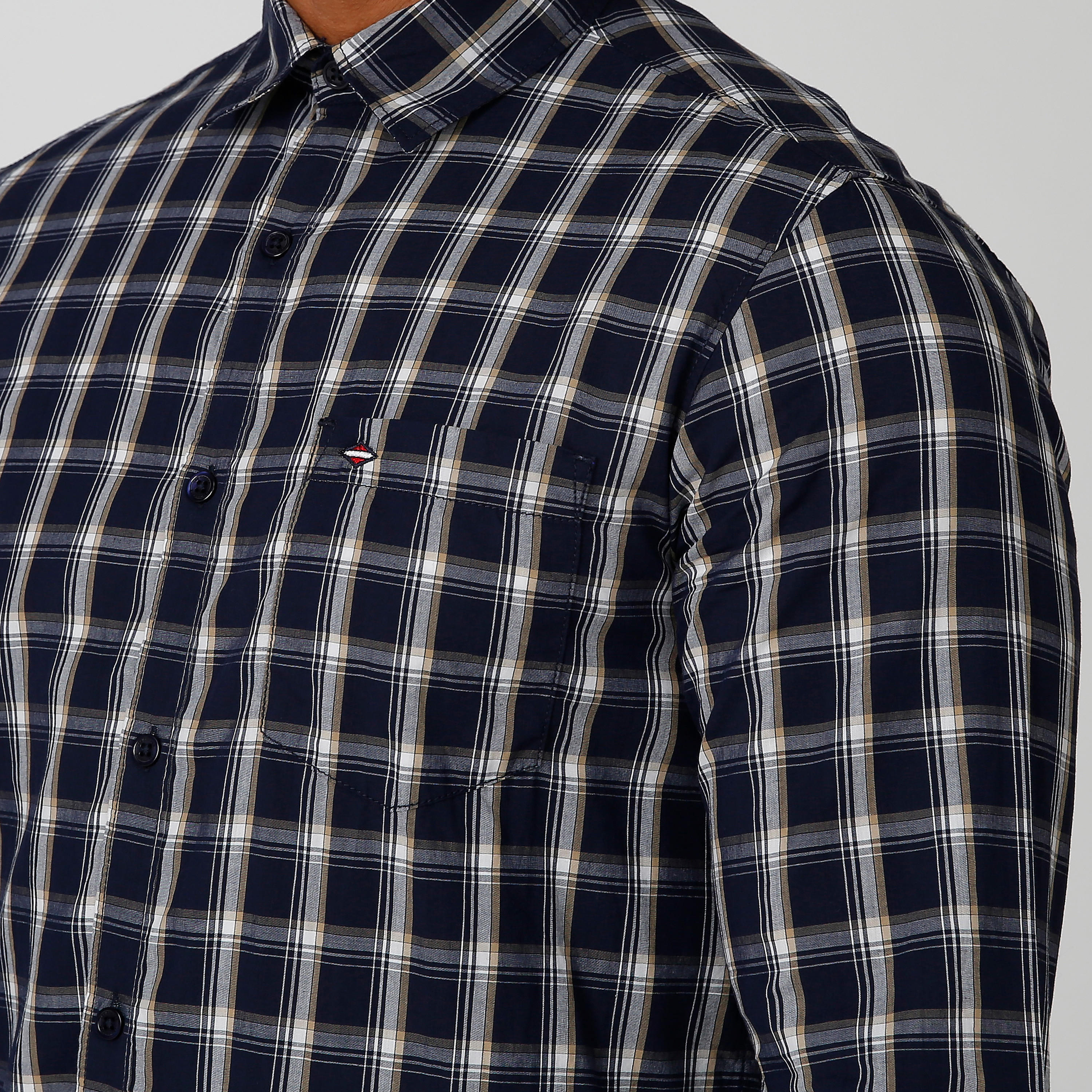 قميص مستدام كاروهات بياقة عاديّة وأكمام طويلة -men-clothing-shirts-image-3