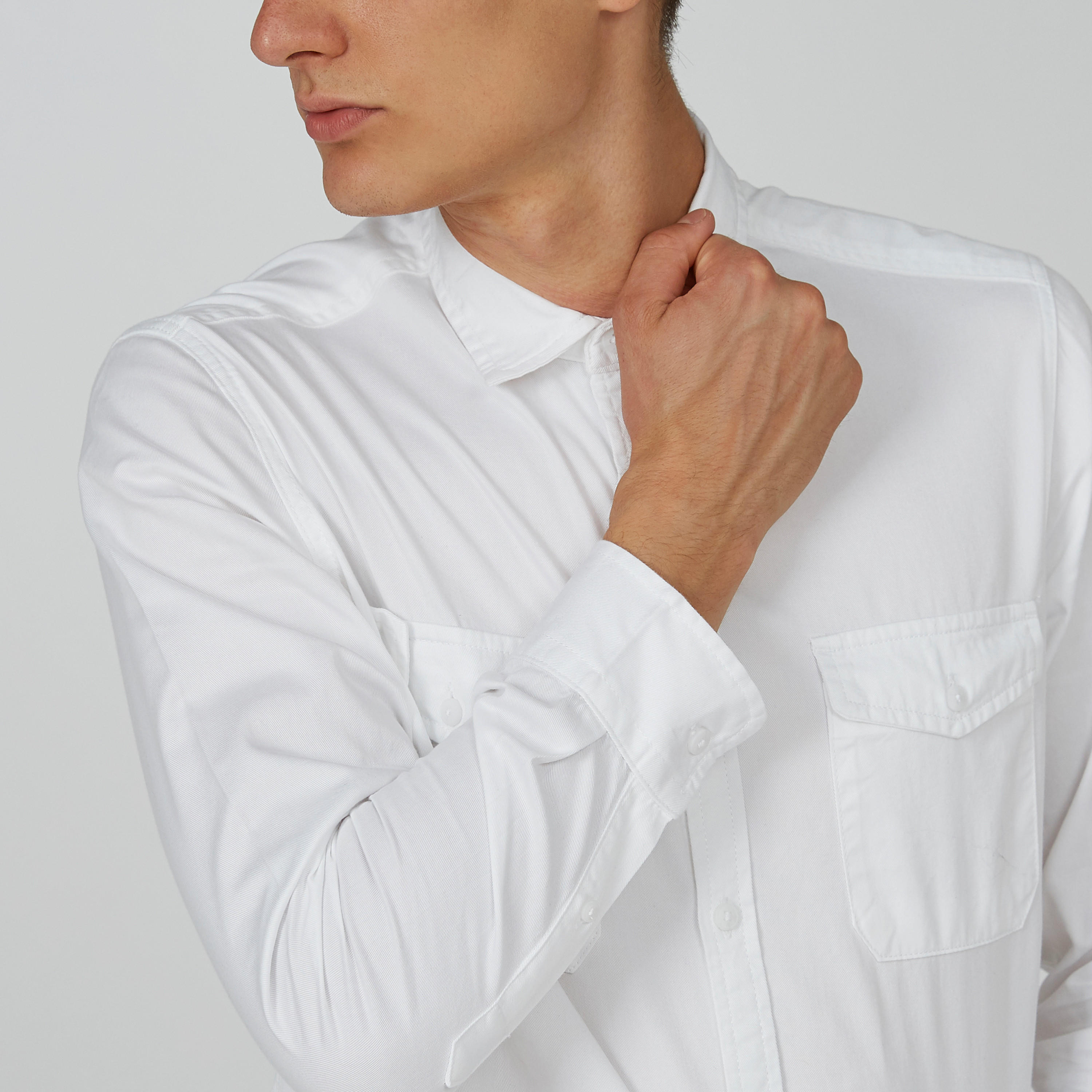 قميص سادة بأكمام طويلة وجيوب بطيّة من لي كوبر-men-clothing-shirts-image-5