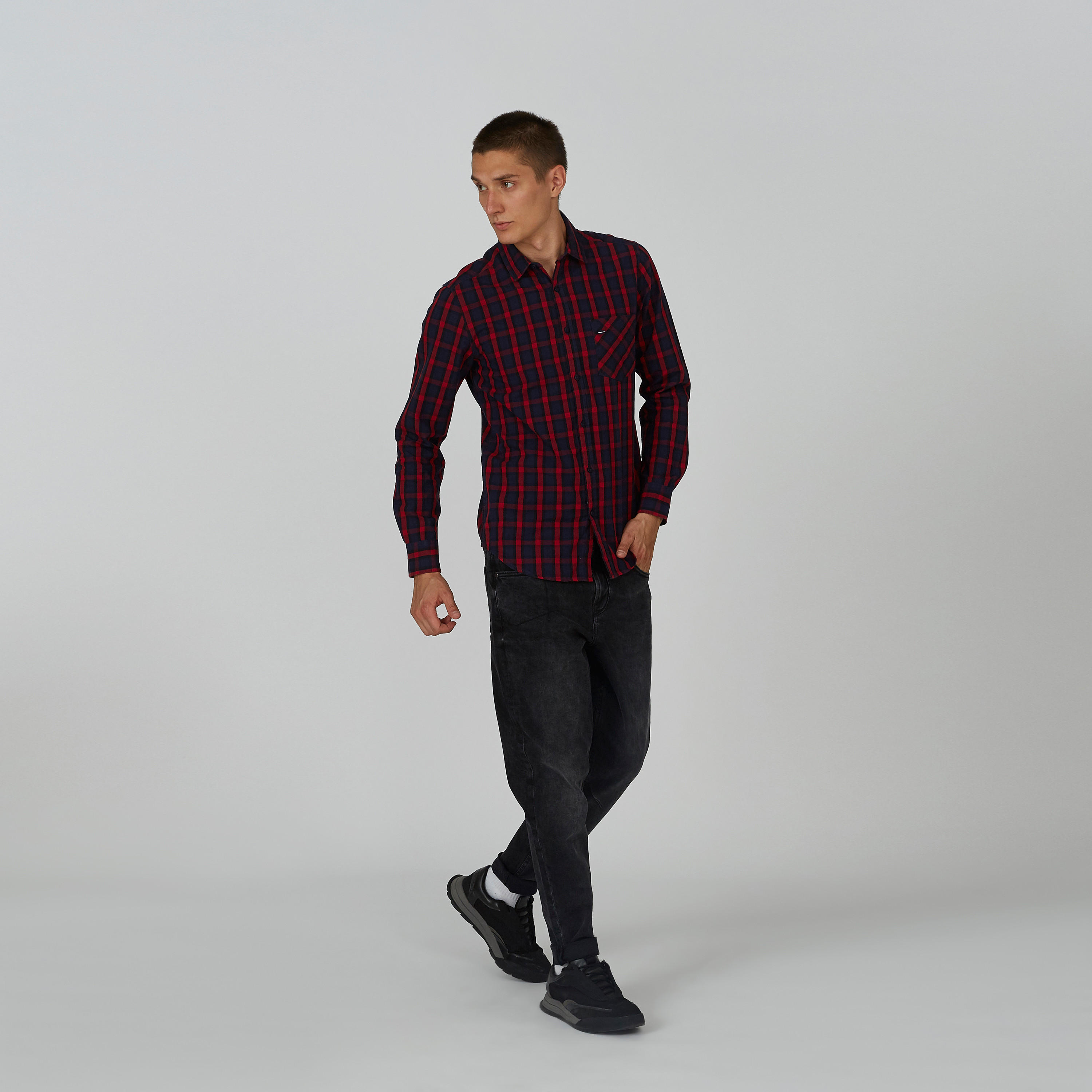 قميص مستدام كاروهات بياقة عادية وأكمام طويلة -men-clothing-shirts-image-2