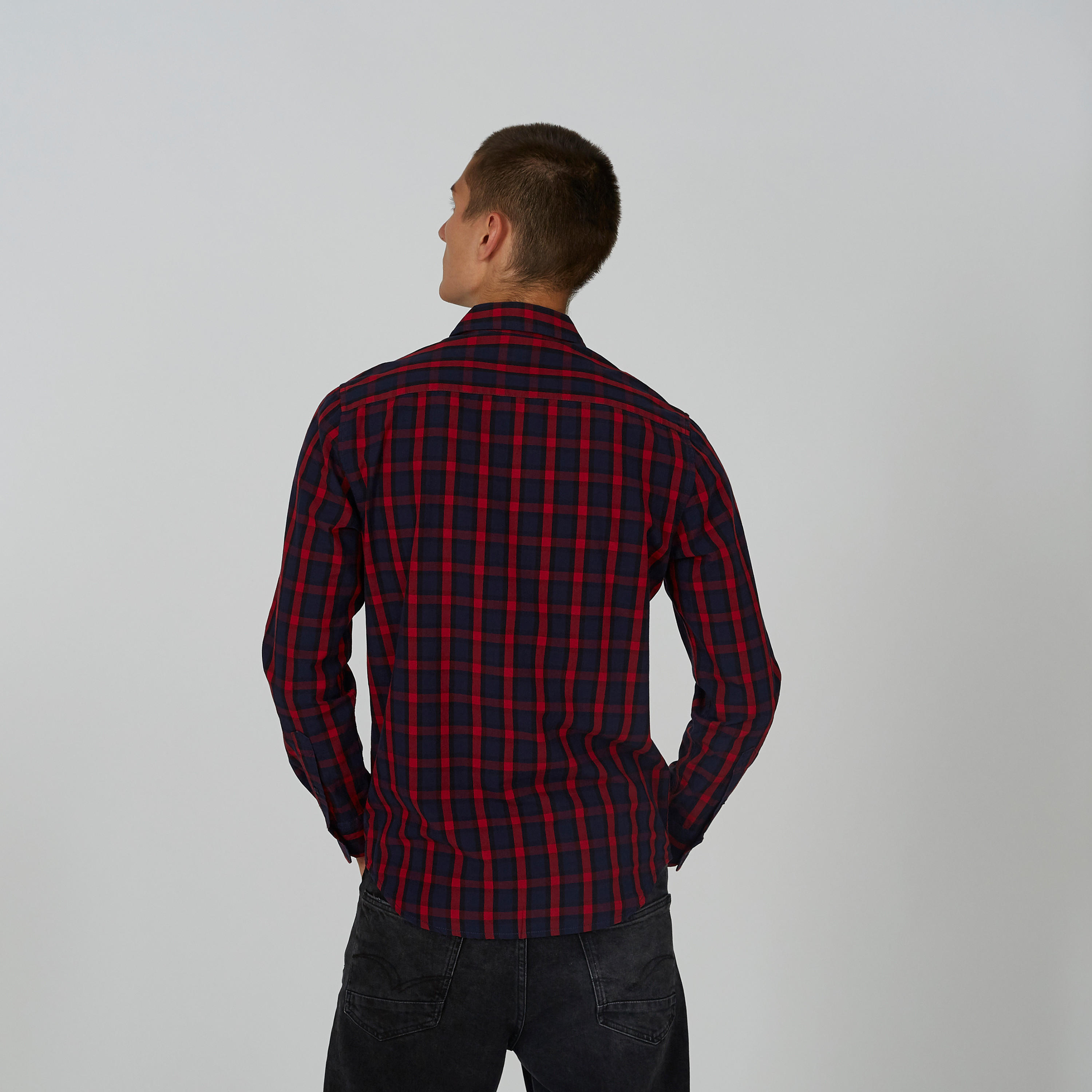قميص مستدام كاروهات بياقة عادية وأكمام طويلة -men-clothing-shirts-image-3