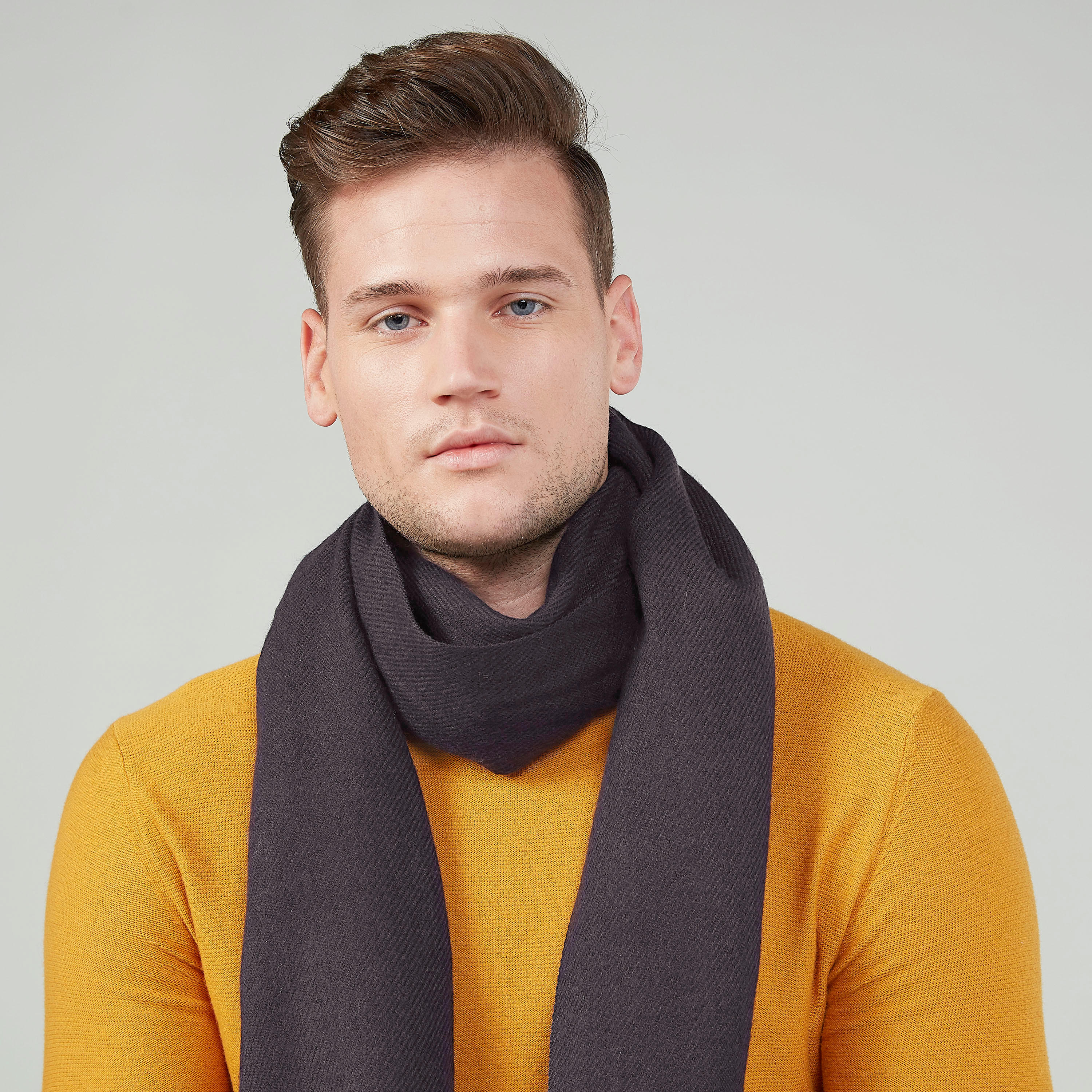 وشاح بارز الملمس بتفاصيل مخططة من لي كوبر-men-scarvesandgloves-image-2