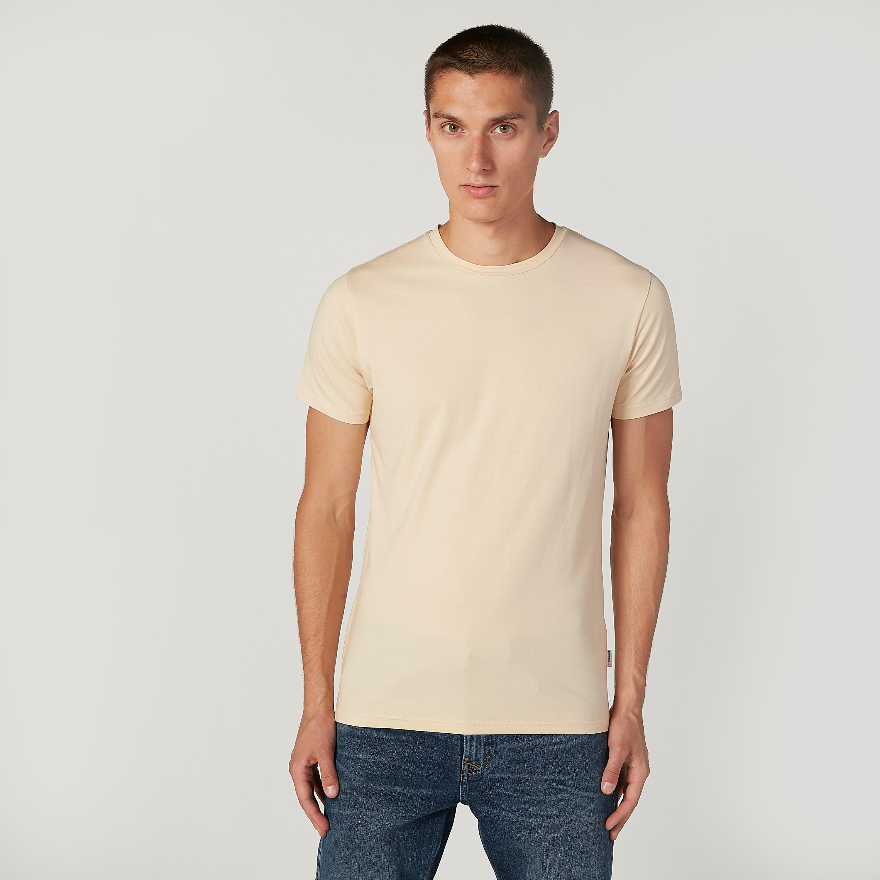 تيشيرت بياقة مستديرة وأكمام قصيرة من لي كوبر-men-clothing-tshirtsandpolos-tshirts-image-3