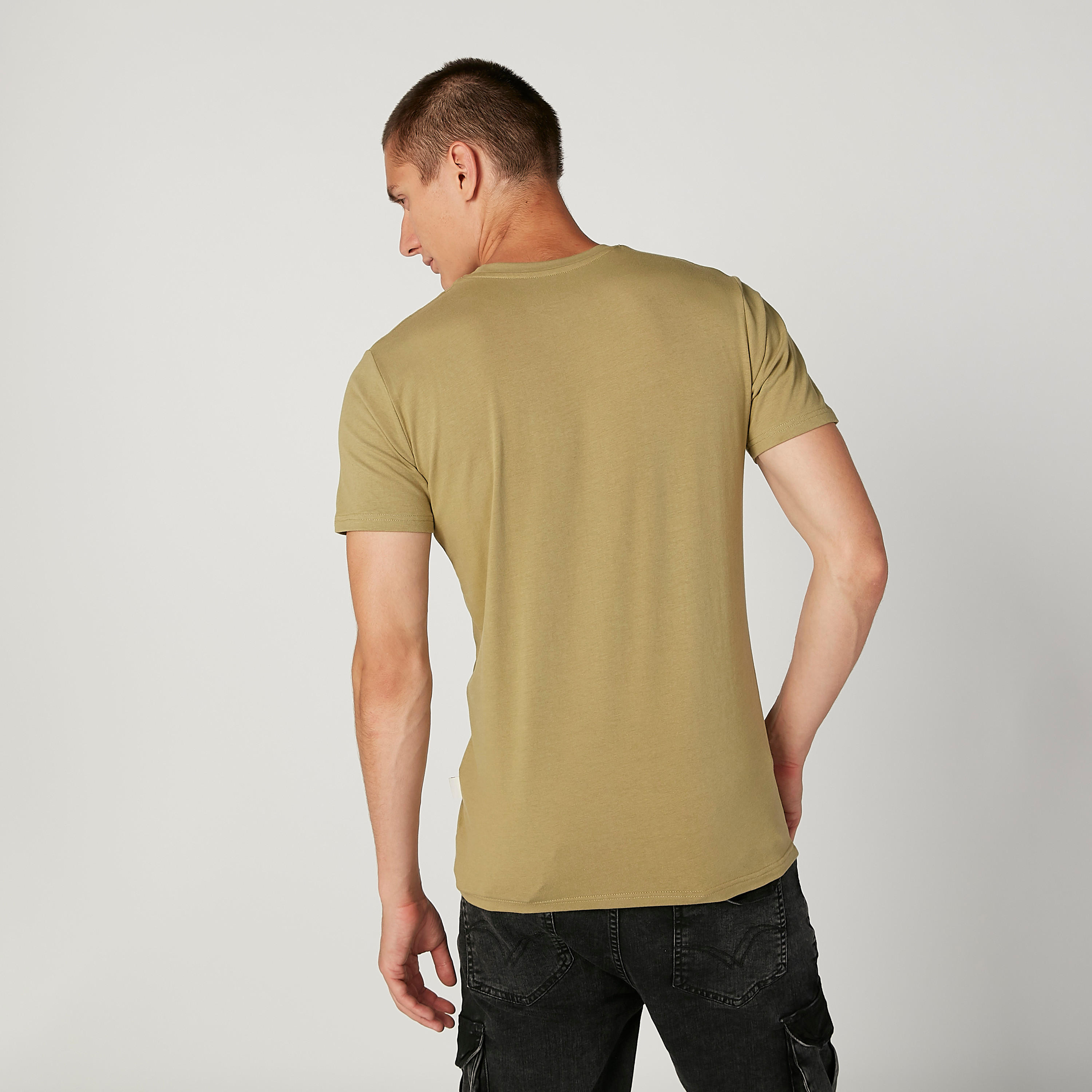 تيشيرت بأكمام قصيرة وطبعات من لي كوبر-men-clothing-tshirtsandpolos-tshirts-image-1