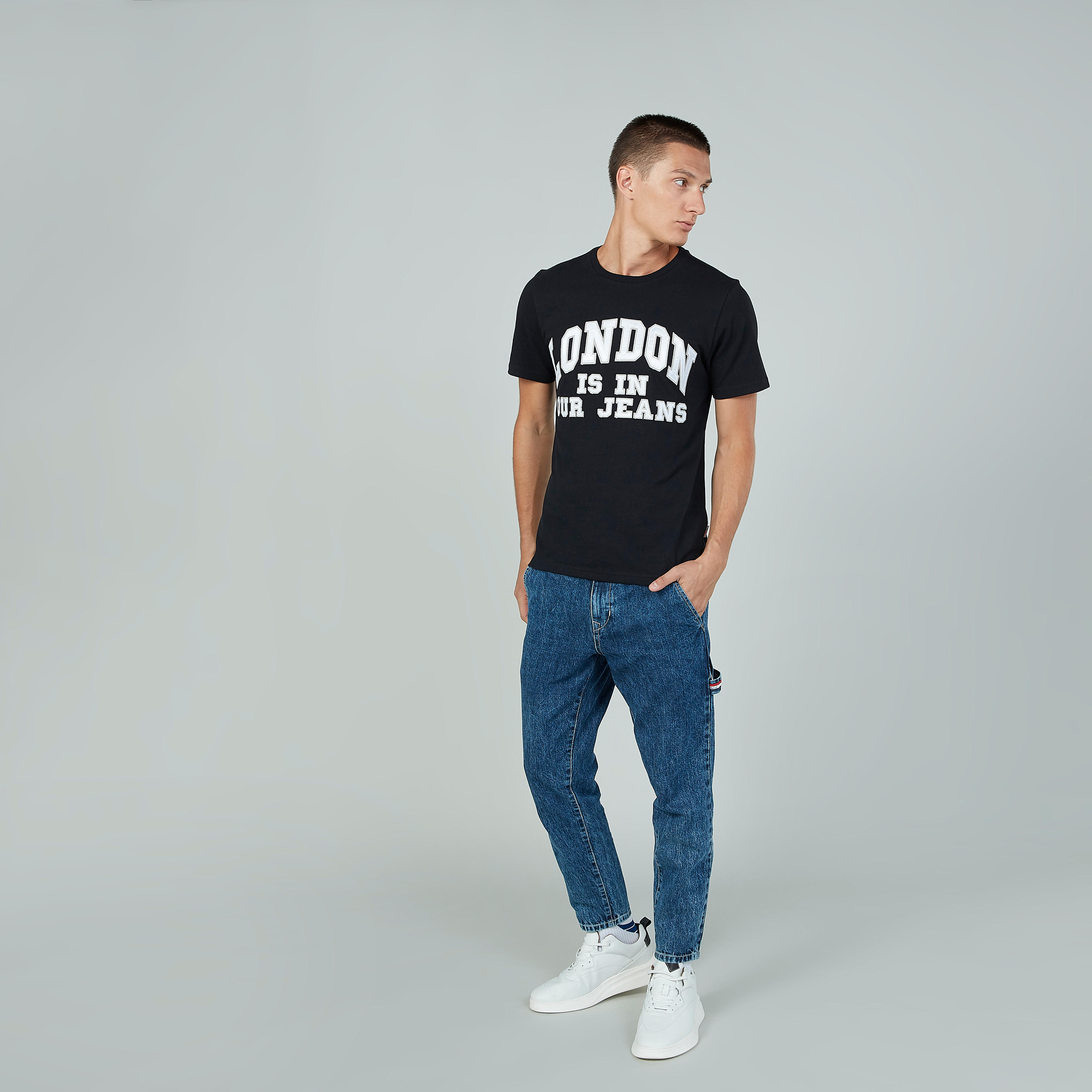 بنطلون جينز سادة طويل بجيوب وحلقات للحزام من لي كوبر-men-clothing-bottoms-jeans-image-2