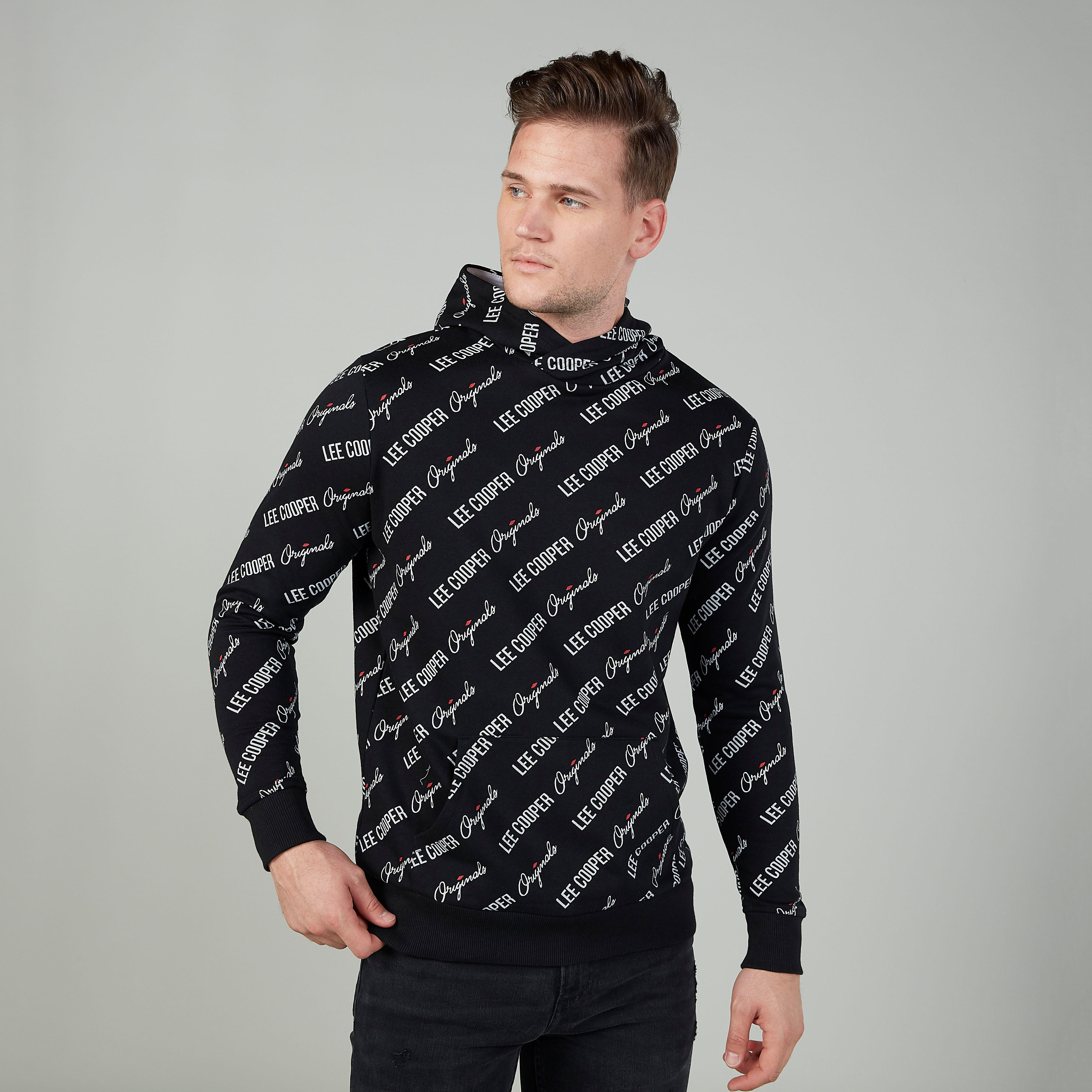 كنزة بأكمام طويلة بقبعة وطبعات من لي كوبر-men-winterwear-hoodiesandsweatshirts-image-1