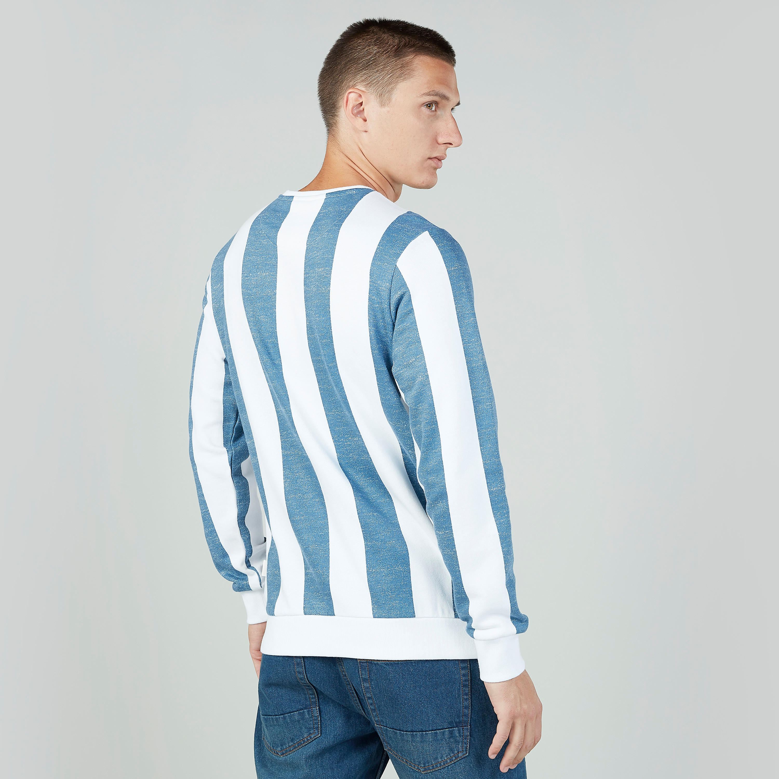 سويت شيرت مستدام بياقة ضيّقة وأكمام طويلة من لي كوبر -men-winterwear-hoodiesandsweatshirts-image-4