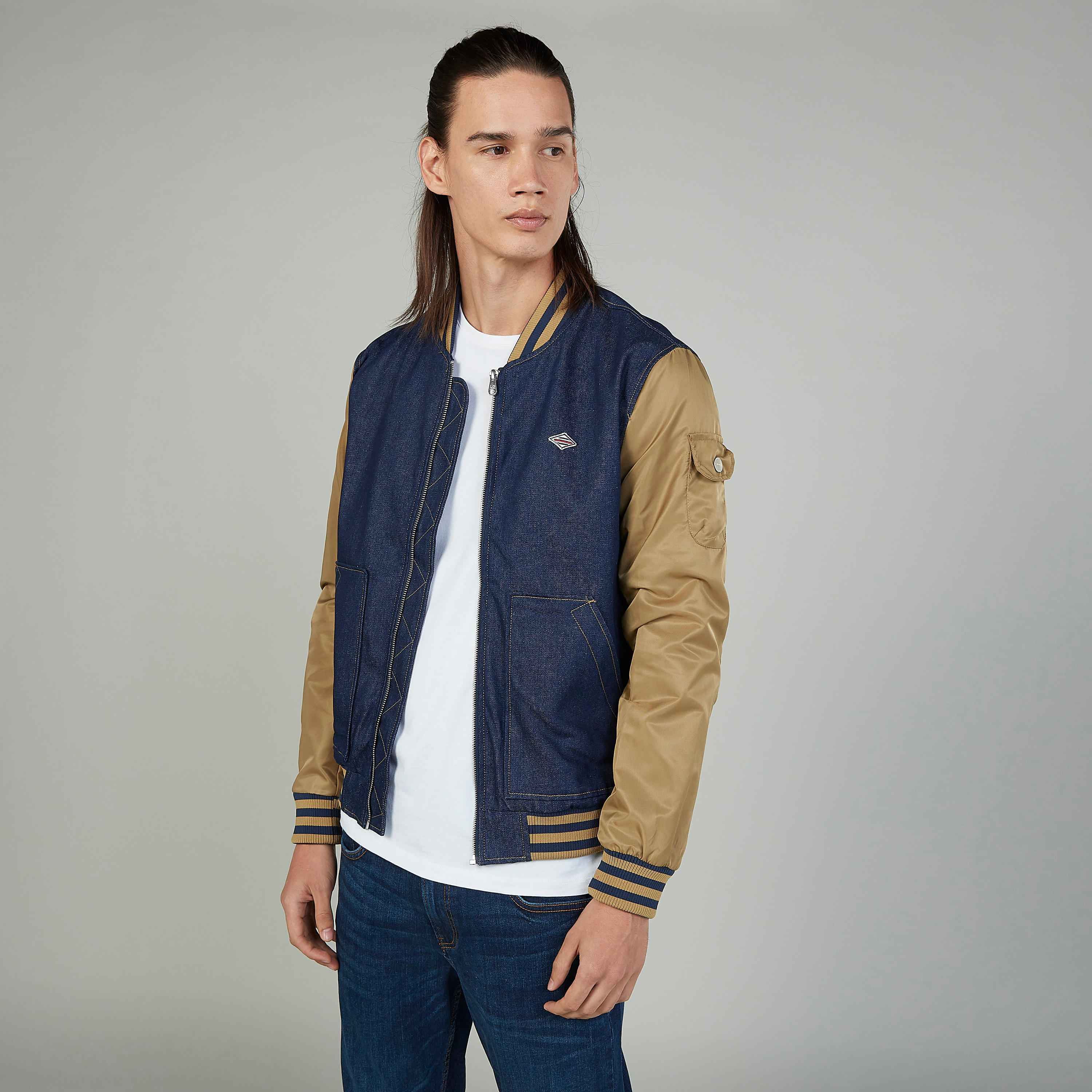 جاكيت بومبر سادة بأكمام طويلة وجيوب من لي كوبر-men-clothing-jacketsandblazers-jackets-image-1