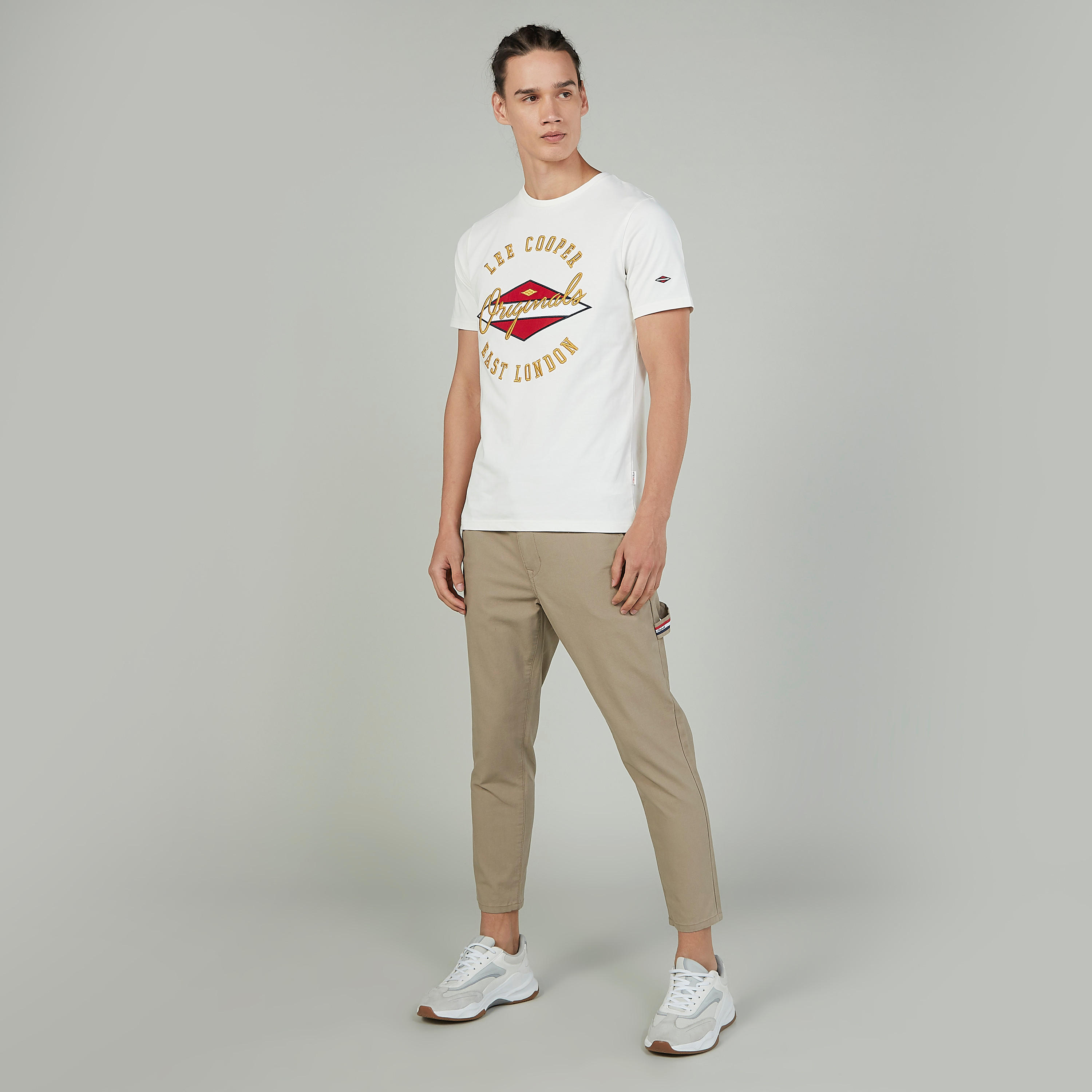 بنطلون مستدام قصير سكيني من لي كوبر -men-clothing-bottoms-trousersandchinos-trousers-image-2