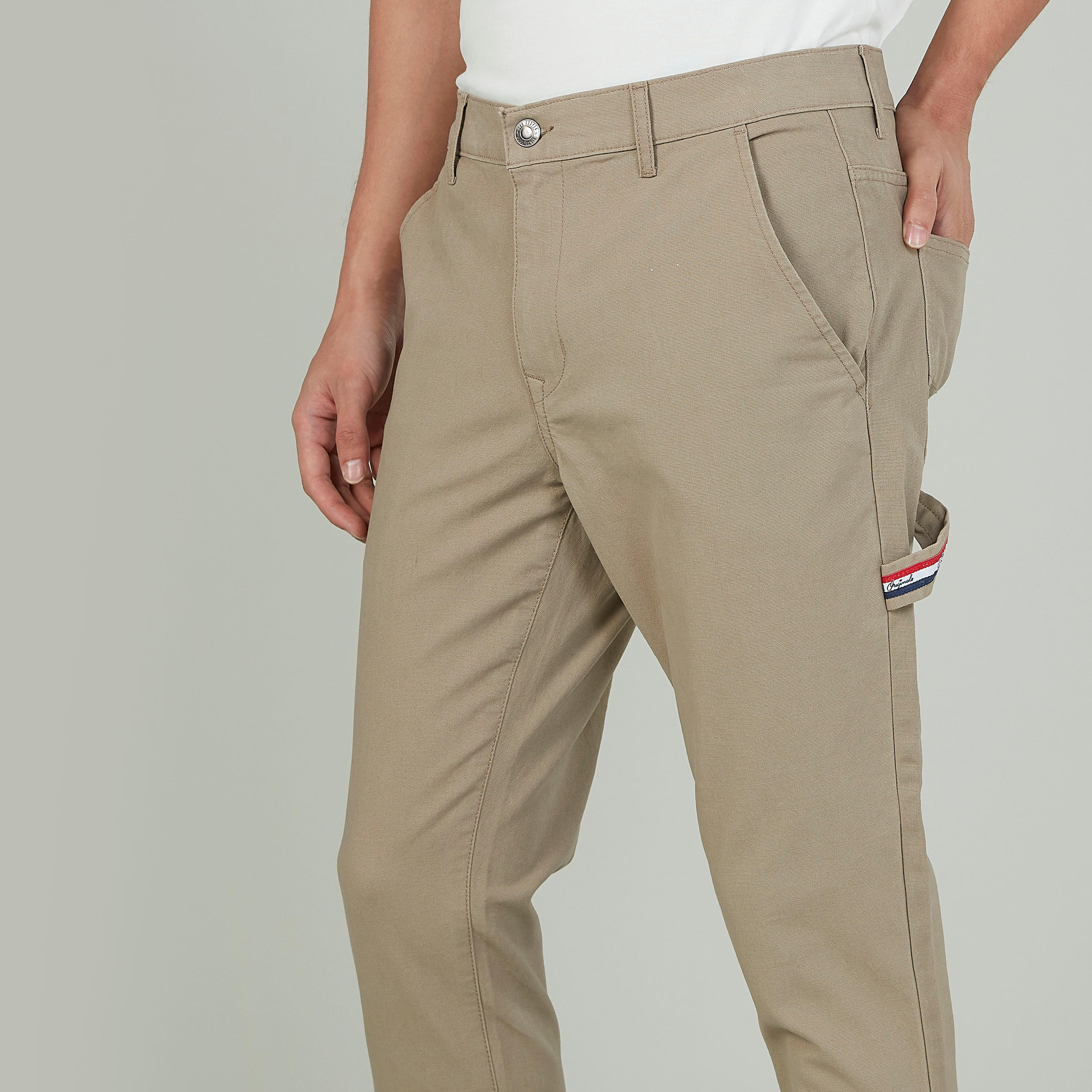 بنطلون مستدام قصير سكيني من لي كوبر -men-clothing-bottoms-trousersandchinos-trousers-image-3