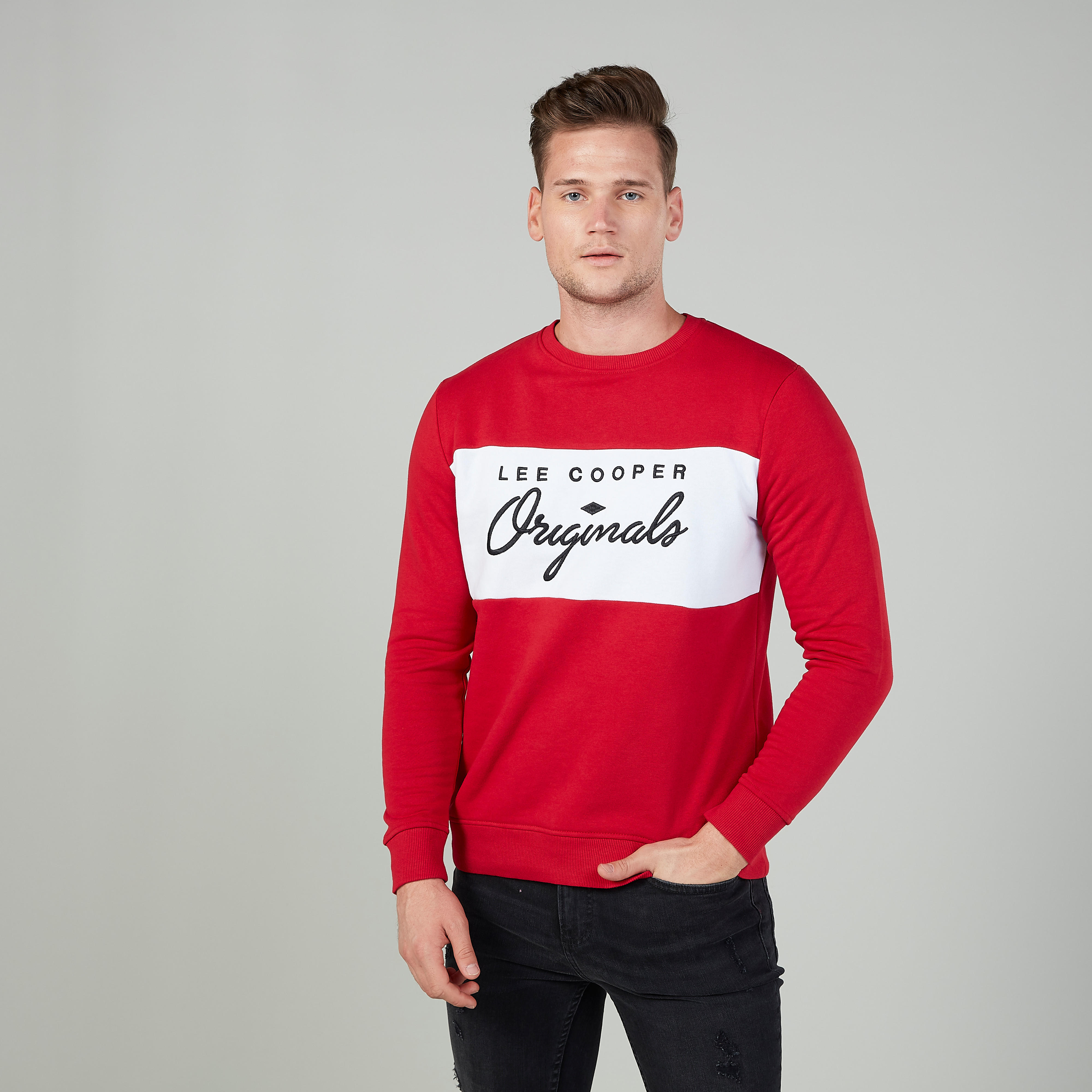 كنزة بياقة مستديرة وأكمام طويلة وطبعات من لي كوبر-men-winterwear-hoodiesandsweatshirts-image-1