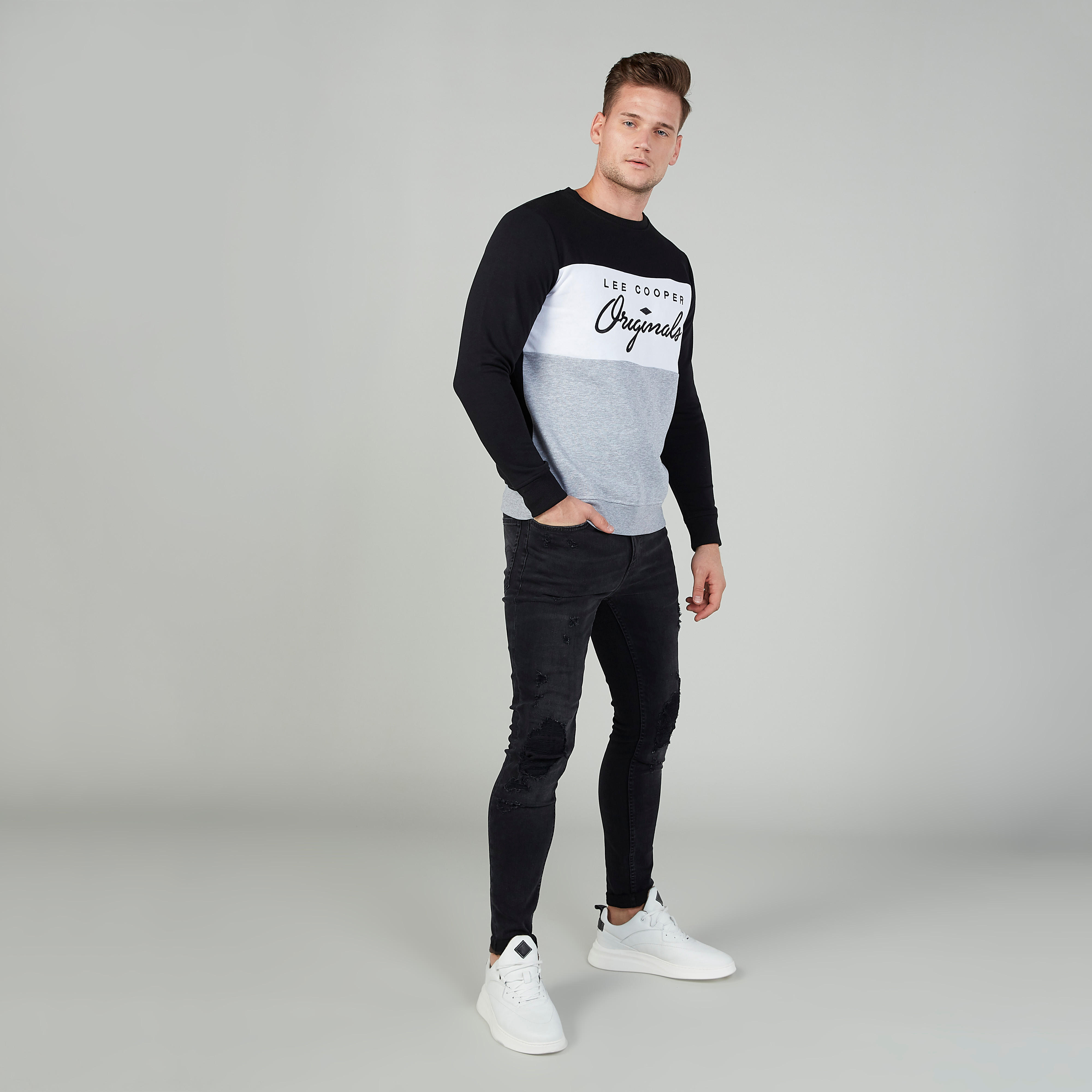 كنزة بياقة مستديرة وأكمام طويلة وطبعات من لي كوبر-men-winterwear-hoodiesandsweatshirts-image-2