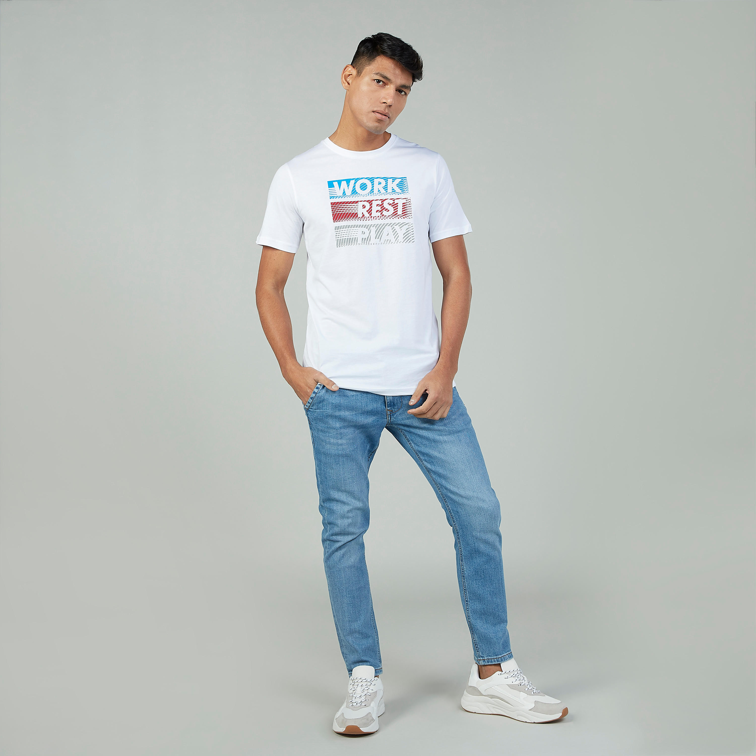 بنطلون جينز سادة طويل بجيوب وحلقات للحزام من لي كوبر-men-clothing-bottoms-jeans-image-2