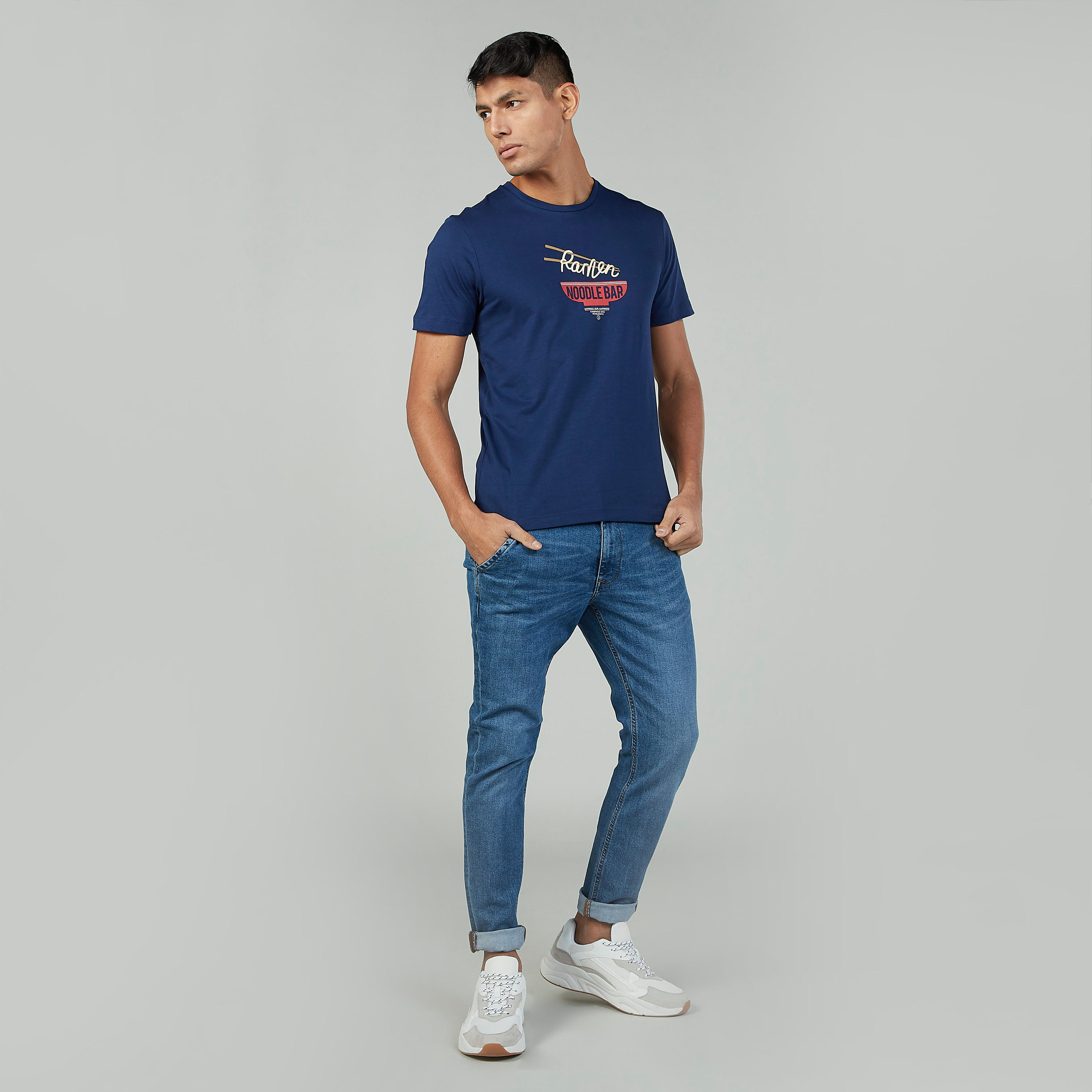 بنطلون جينز سادة طويل بجيوب وحلقات للحزام من لي كوبر-men-clothing-bottoms-jeans-image-2
