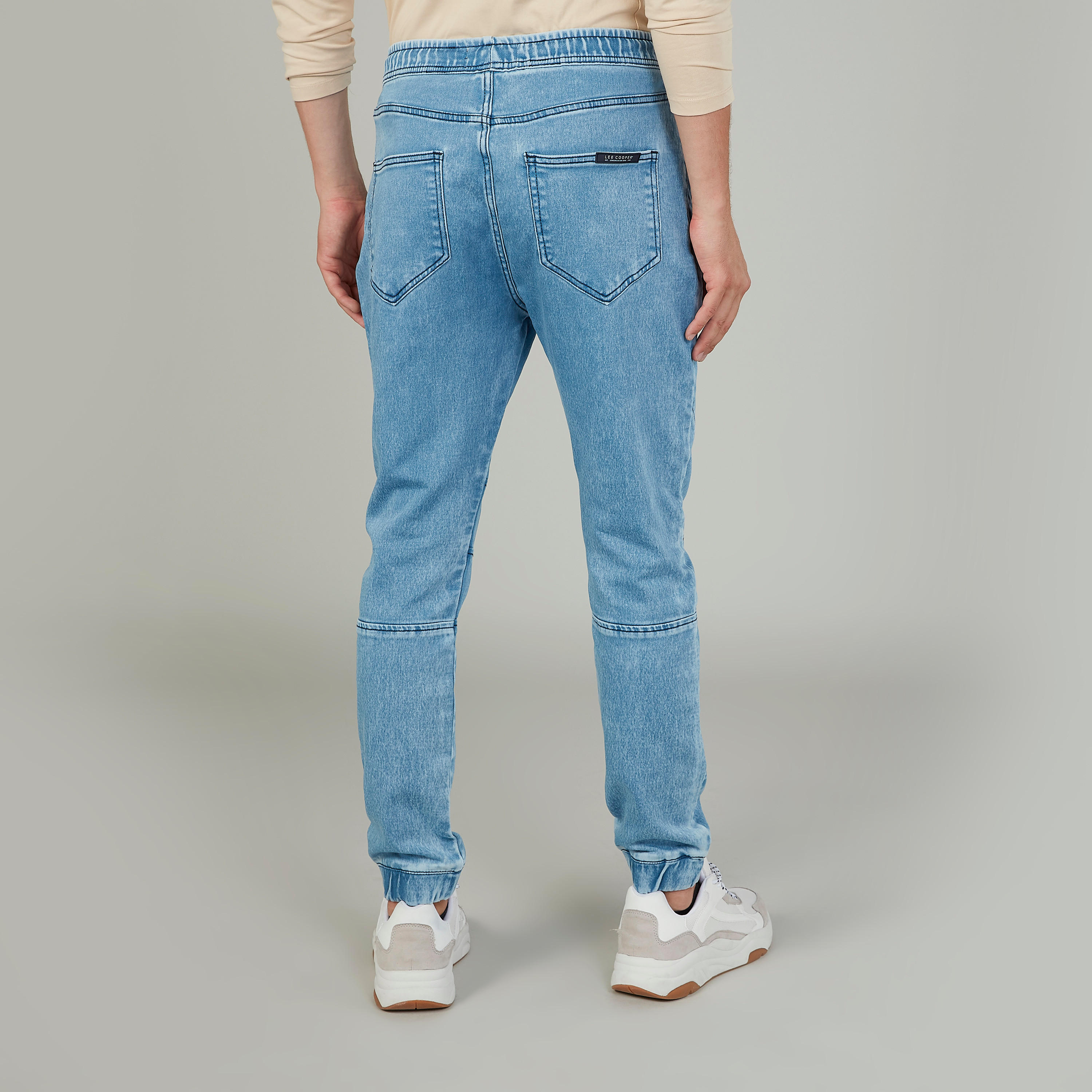 بنطلون رياضي طويل دنيم بجيوب من لي كوبر-men-clothing-bottoms-joggers-image-4