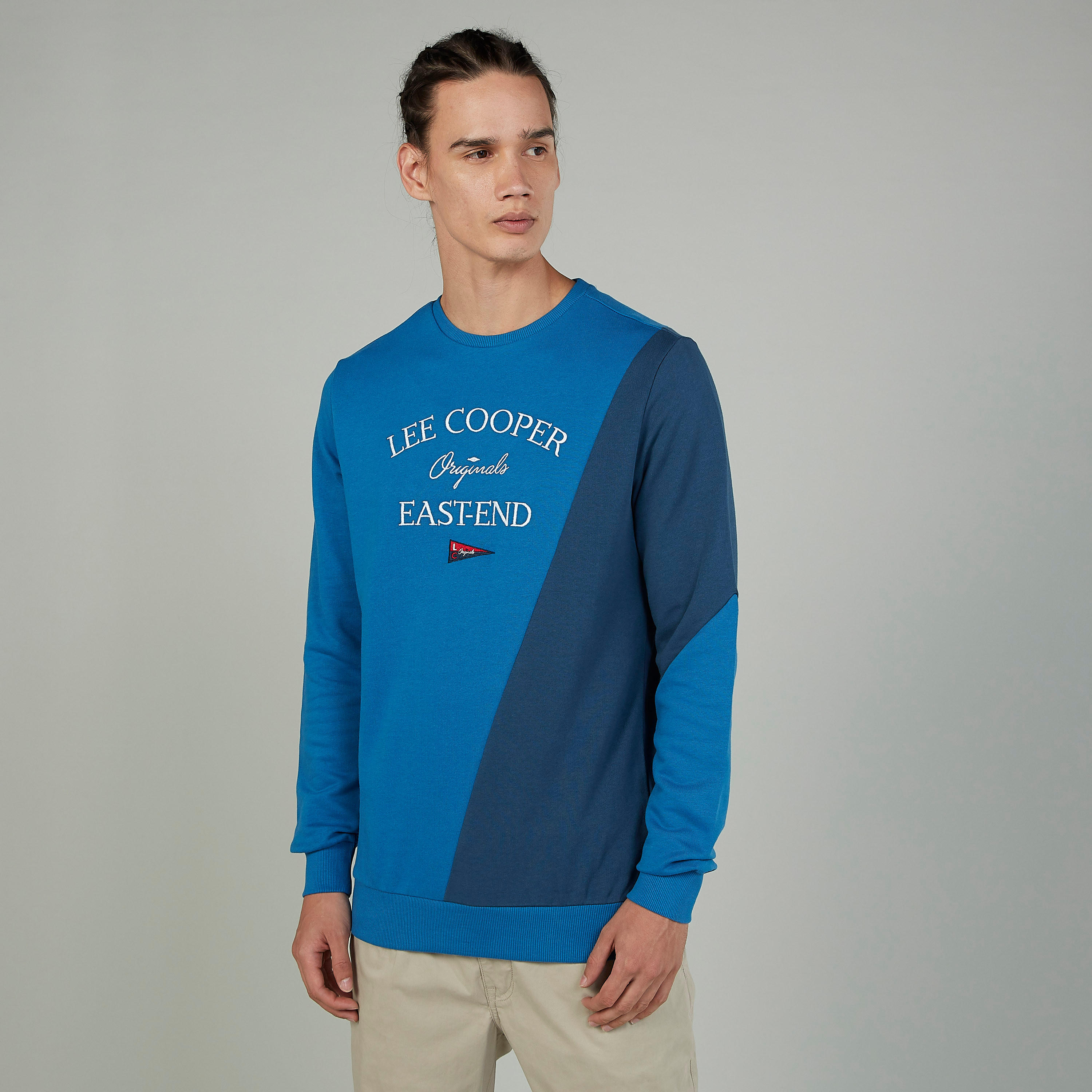 سويت شيرت مستدام مطرز بأكمام طويلة من لي كوبر-men-winterwear-hoodiesandsweatshirts-image-5