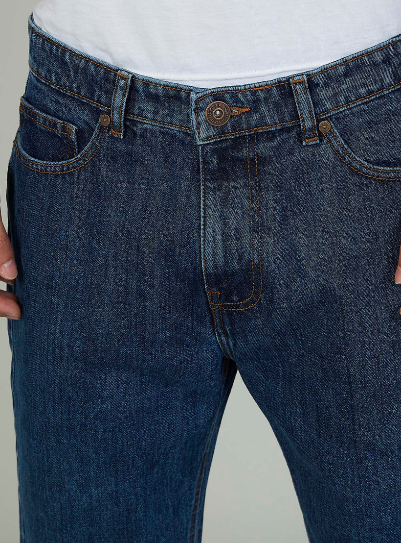 شورت دينم بارز الملمس بخصر متوسط الارتفاع وجيوب من لي كوبر-men-clothing-bottoms-shorts-image-3