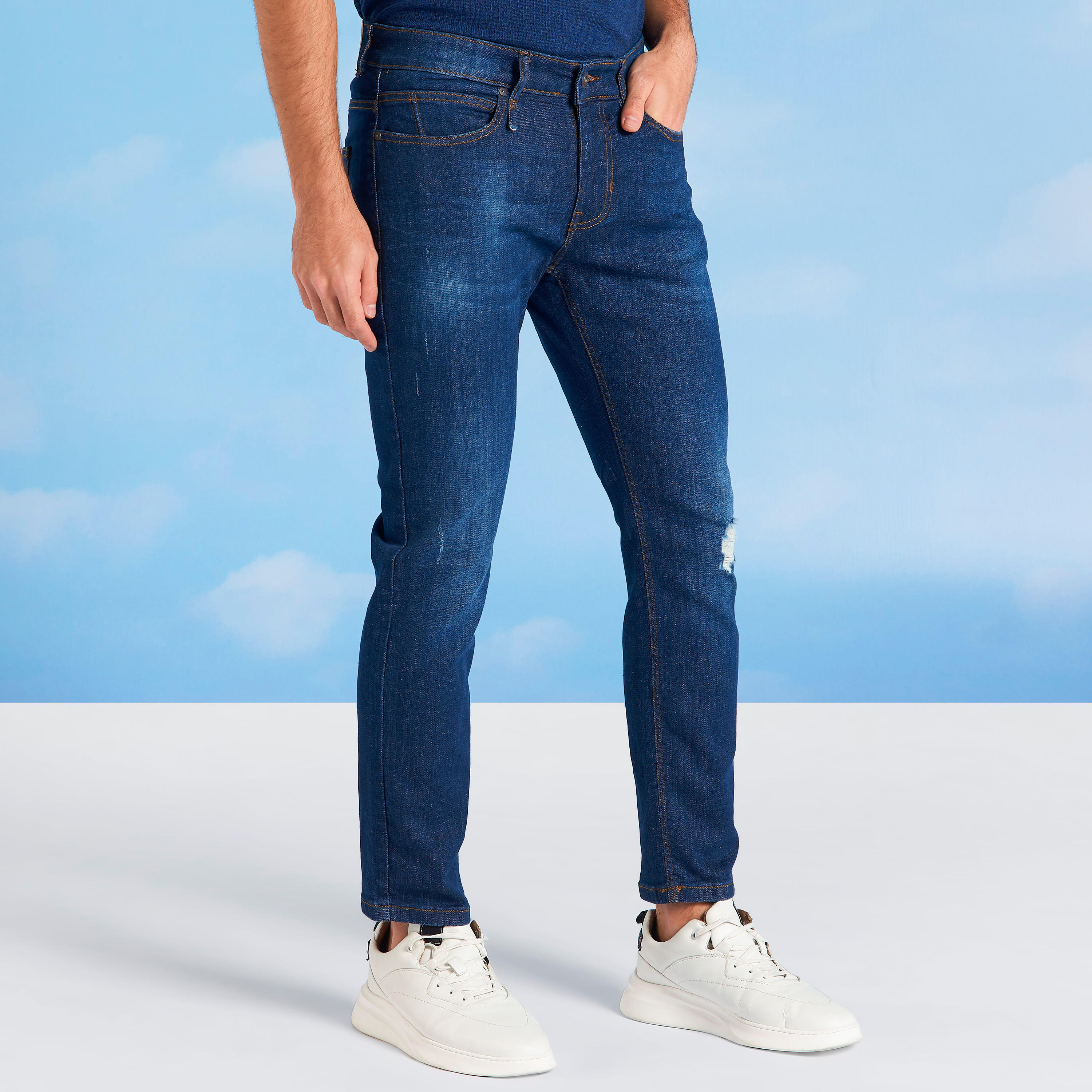بنطلون جينز ممزق بجيوب وحلقات للحزام من لي كوبر-men-clothing-bottoms-jeans-image-1