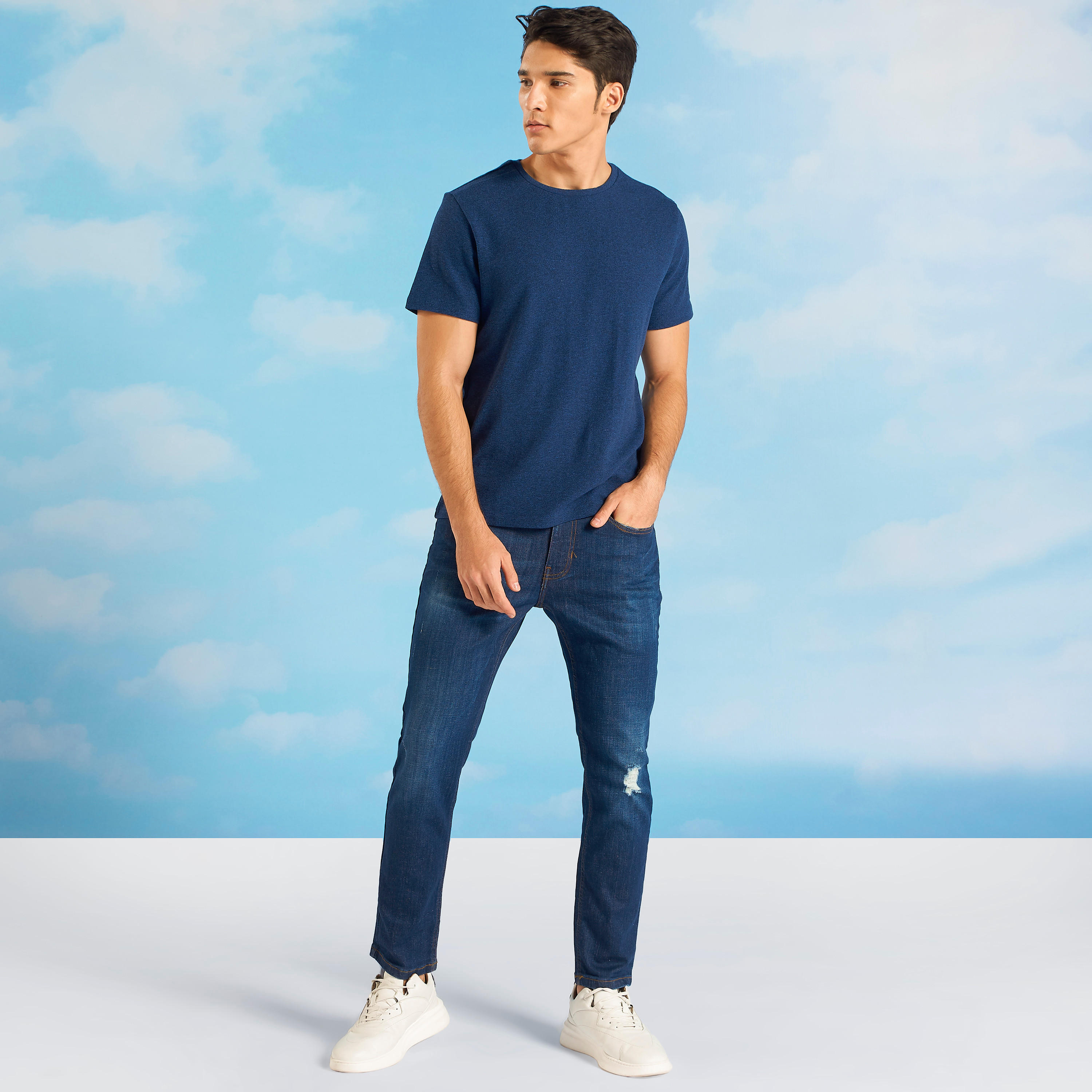 بنطلون جينز ممزق بجيوب وحلقات للحزام من لي كوبر-men-clothing-bottoms-jeans-image-2
