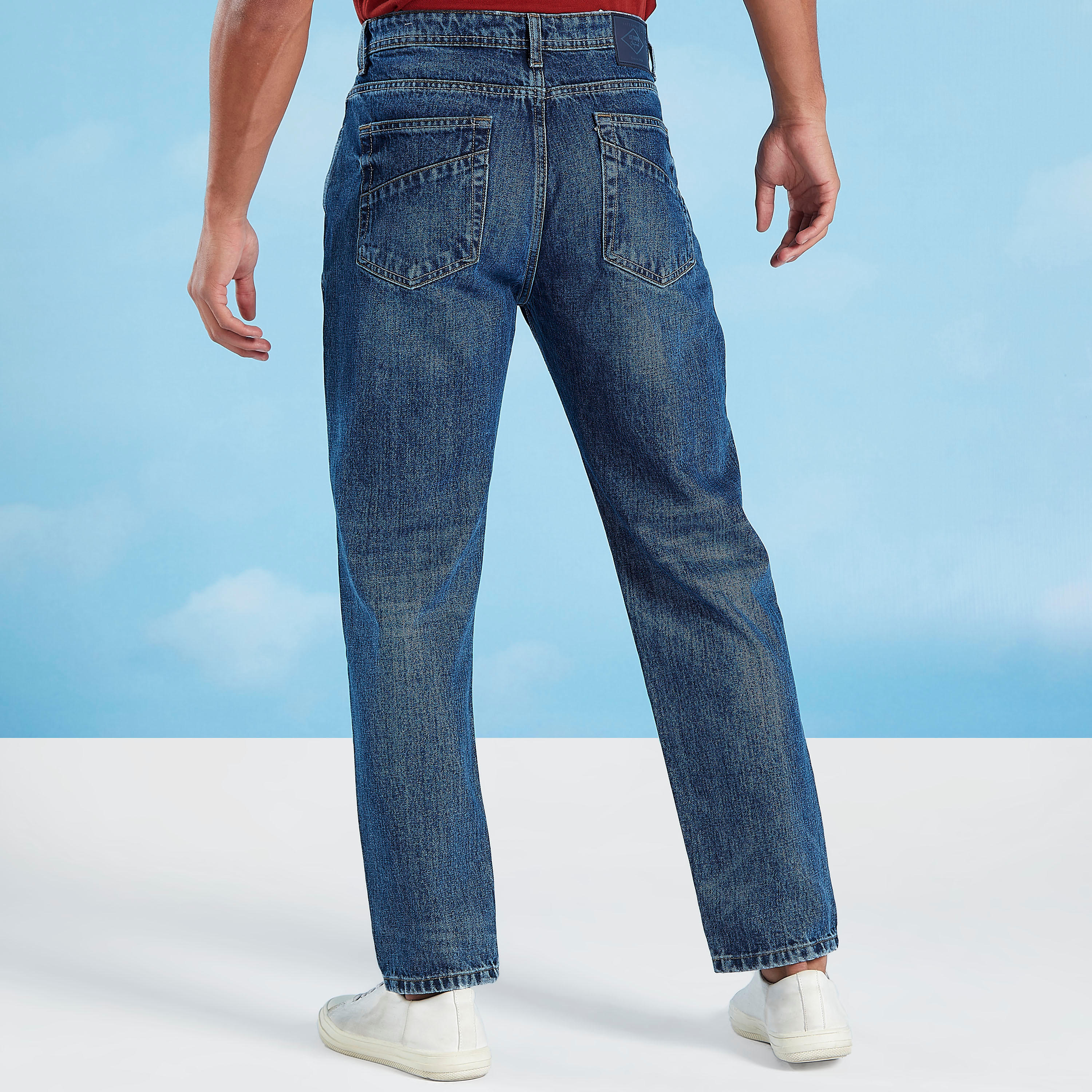 بنطلون جينز مستدام ممزّق بخصر متوسط الارتفاع من لي كوبر-men-clothing-bottoms-jeans-image-4