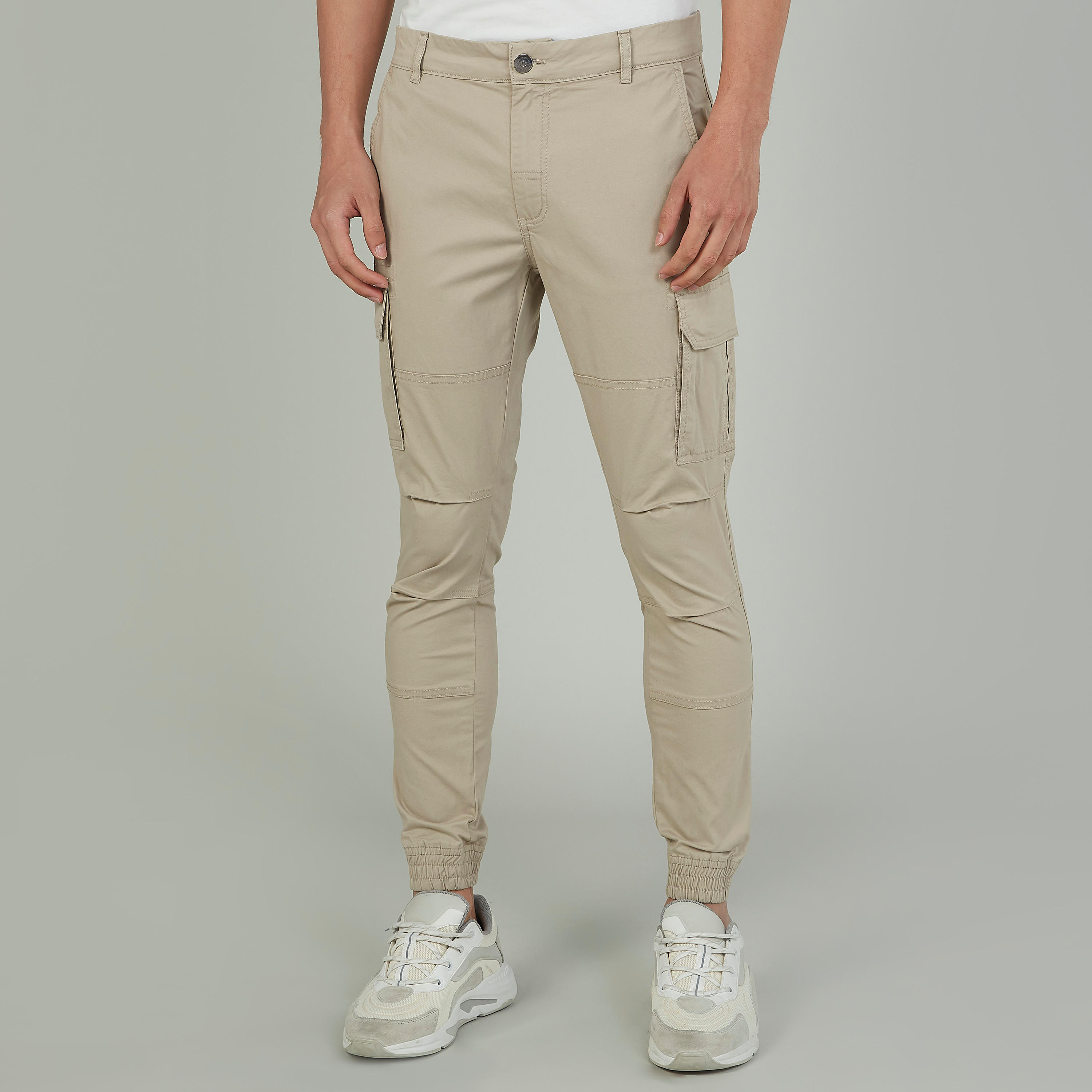 بنطلون كارجو مستدام سليم من لي كوبر-men-clothing-bottoms-joggers-image-1