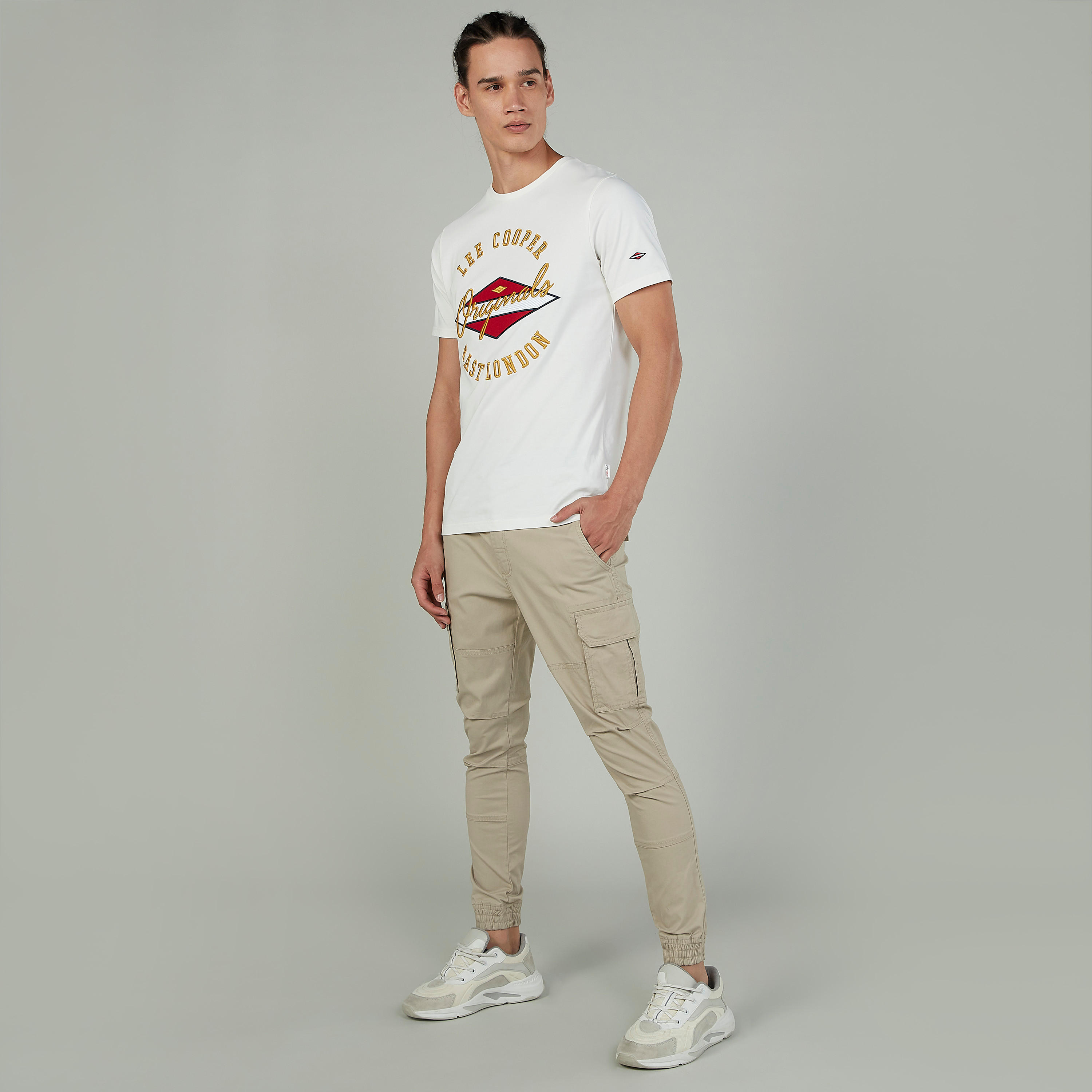 بنطلون كارجو مستدام سليم من لي كوبر-men-clothing-bottoms-joggers-image-2
