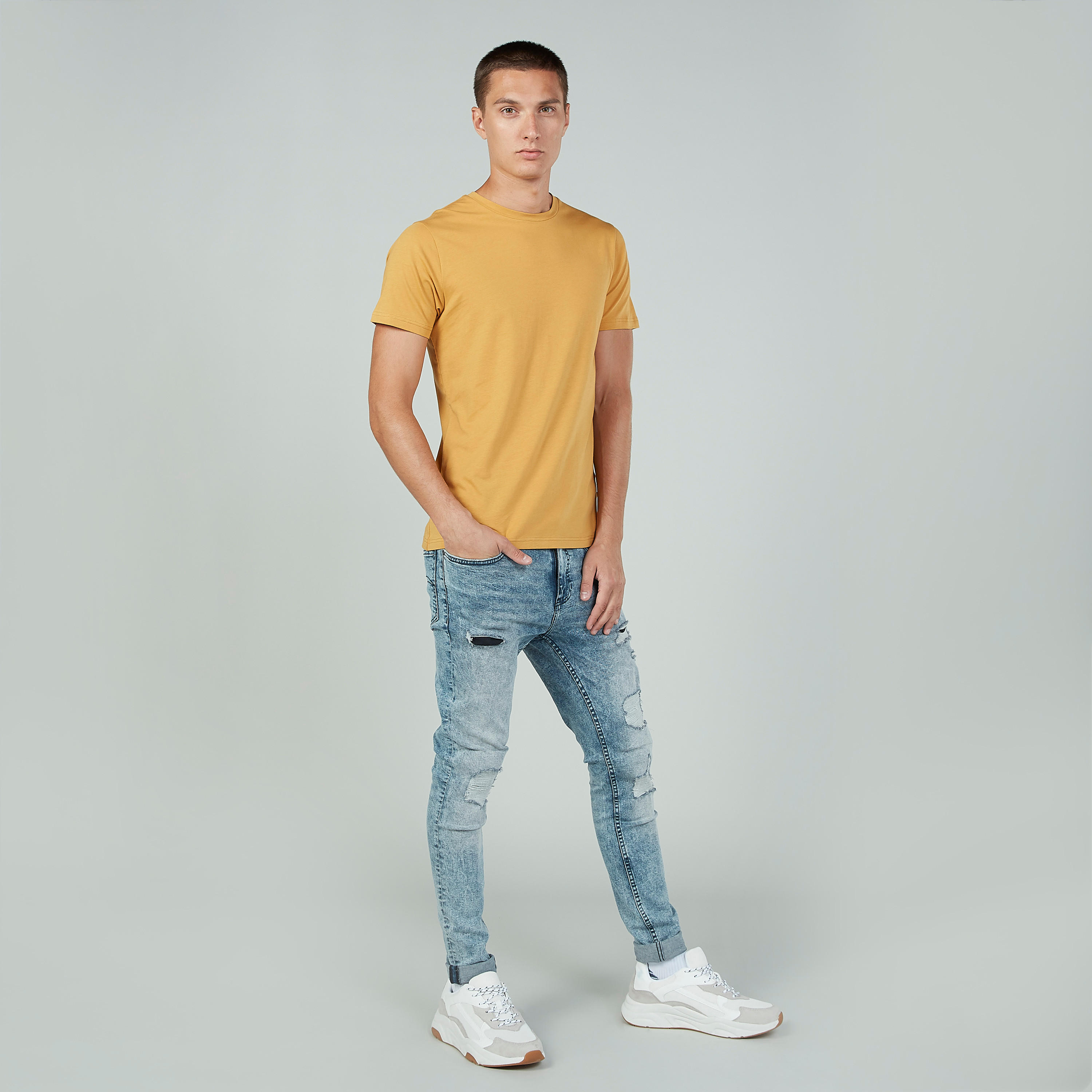 تيشيرت بياقة دائرية وأكمام قصيرة من لي كوبر-men-clothing-tshirtsandpolos-tshirts-image-4