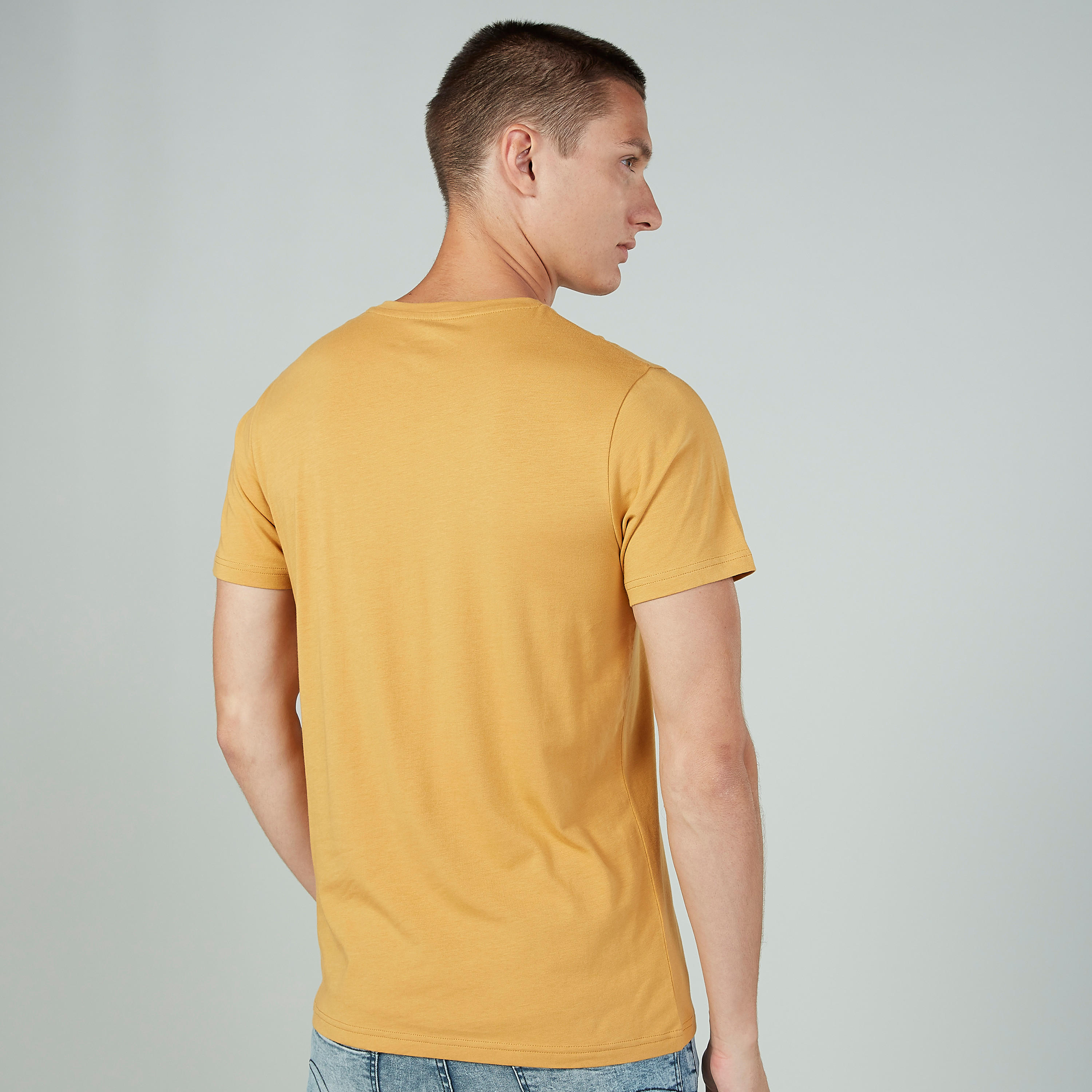 تيشيرت بياقة دائرية وأكمام قصيرة من لي كوبر-men-clothing-tshirtsandpolos-tshirts-image-2