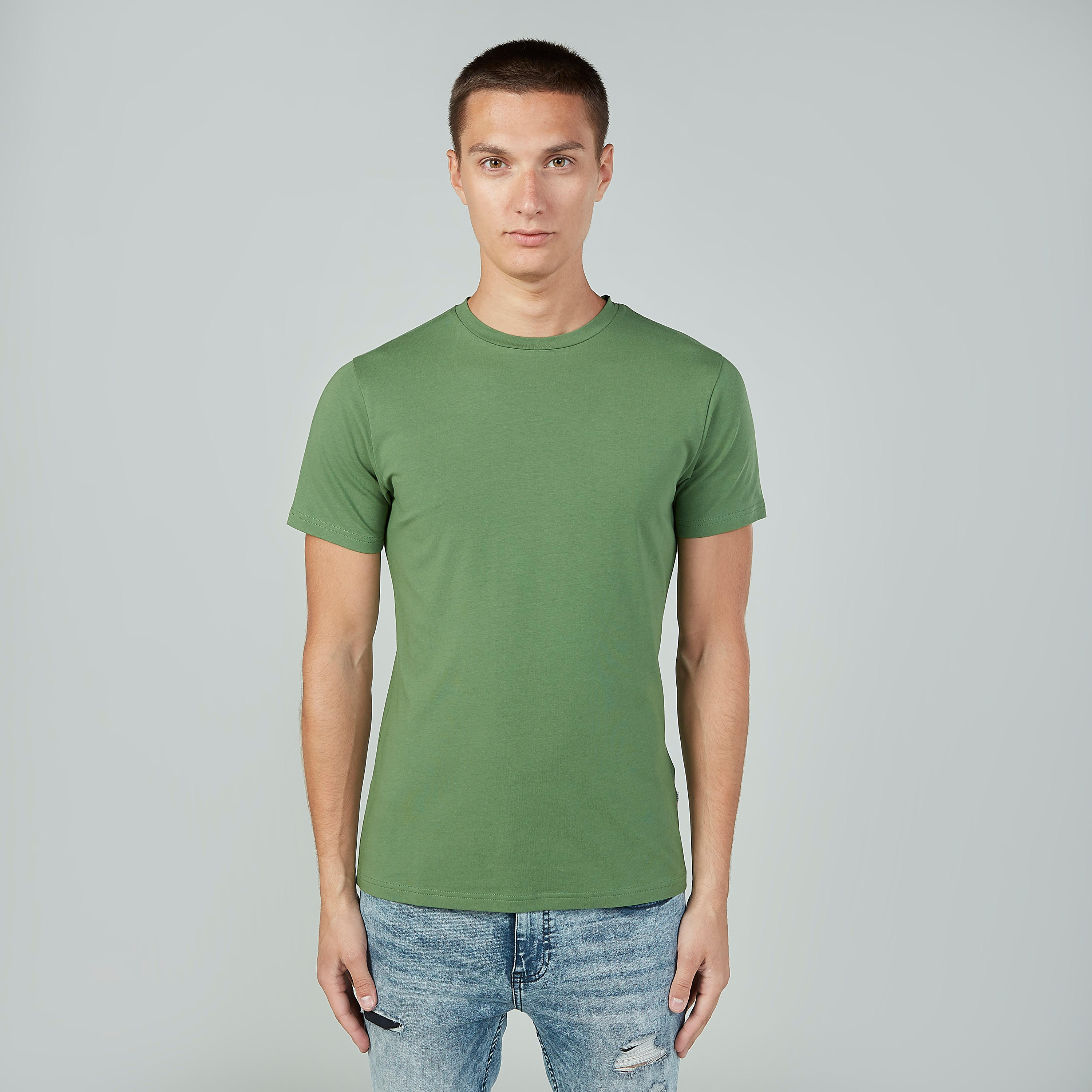 تيشيرت سادة بياقة مستديرة وأكمام قصيرة من لي كوبر-men-clothing-tshirtsandpolos-tshirts-image-1