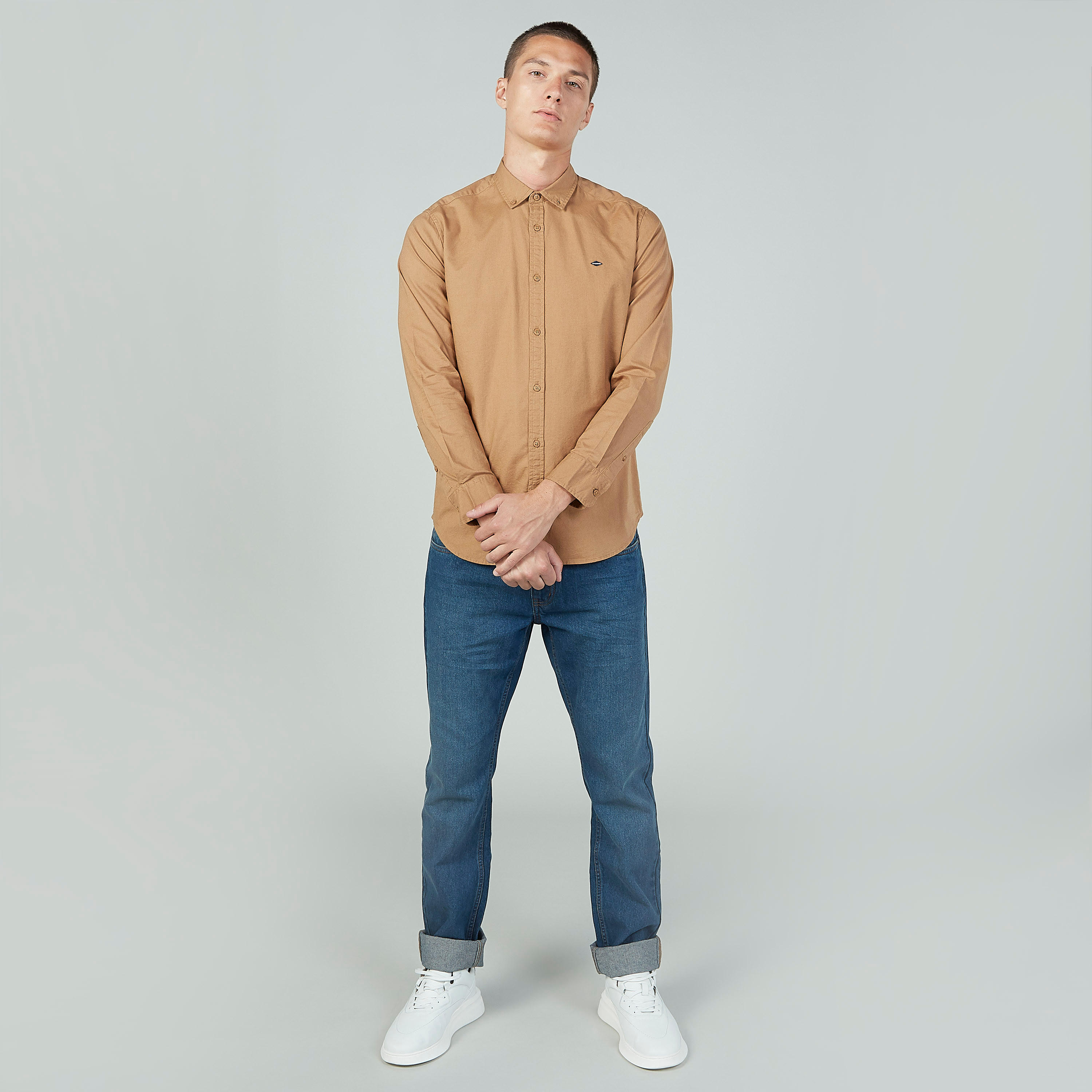 قميص سادة بياقة عاديّة وأكمام طويلة من لي كوبر-men-clothing-shirts-image-2