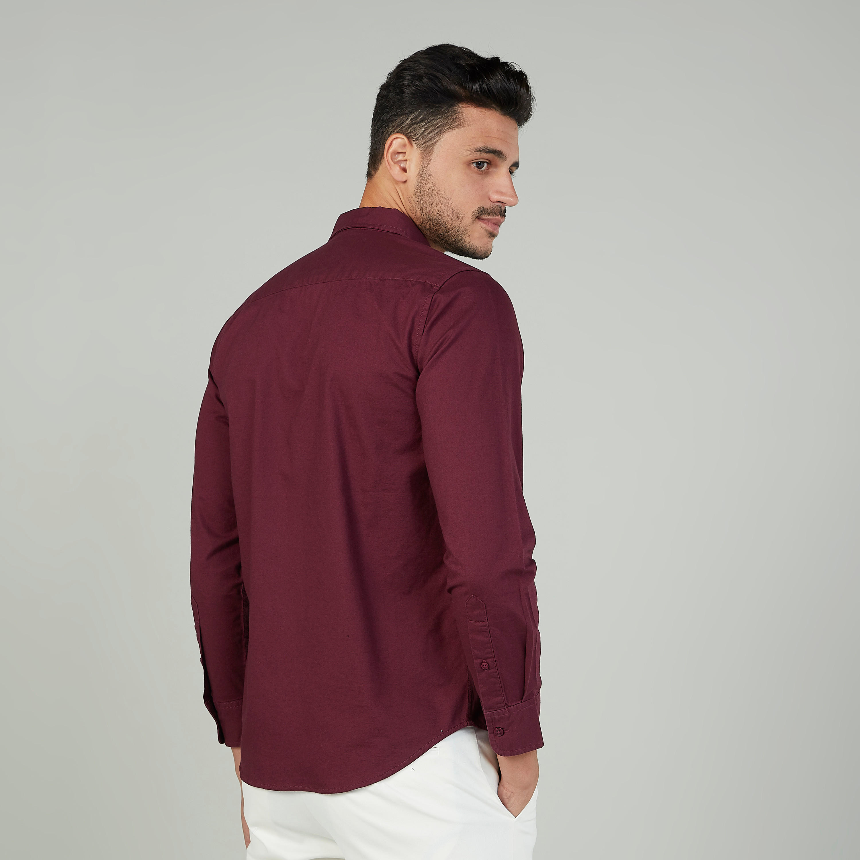 قميص سادة بياقة عاديّة وأكمام طويلة من لي كوبر-men-clothing-shirts-image-4