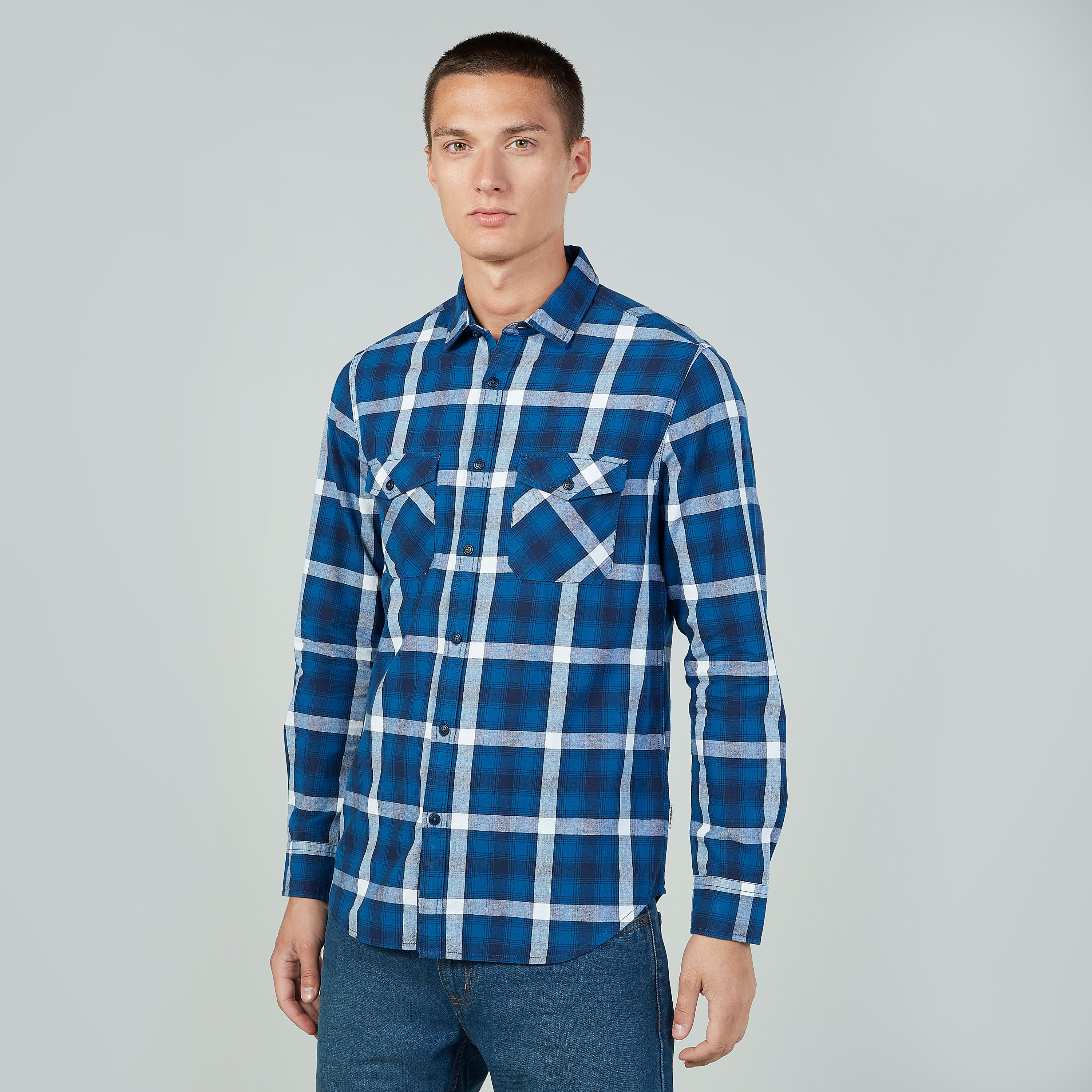 قميص كاروهات بأكمام طويلة وجيوب بطيّة من لي كوبر-men-clothing-shirts-image-1
