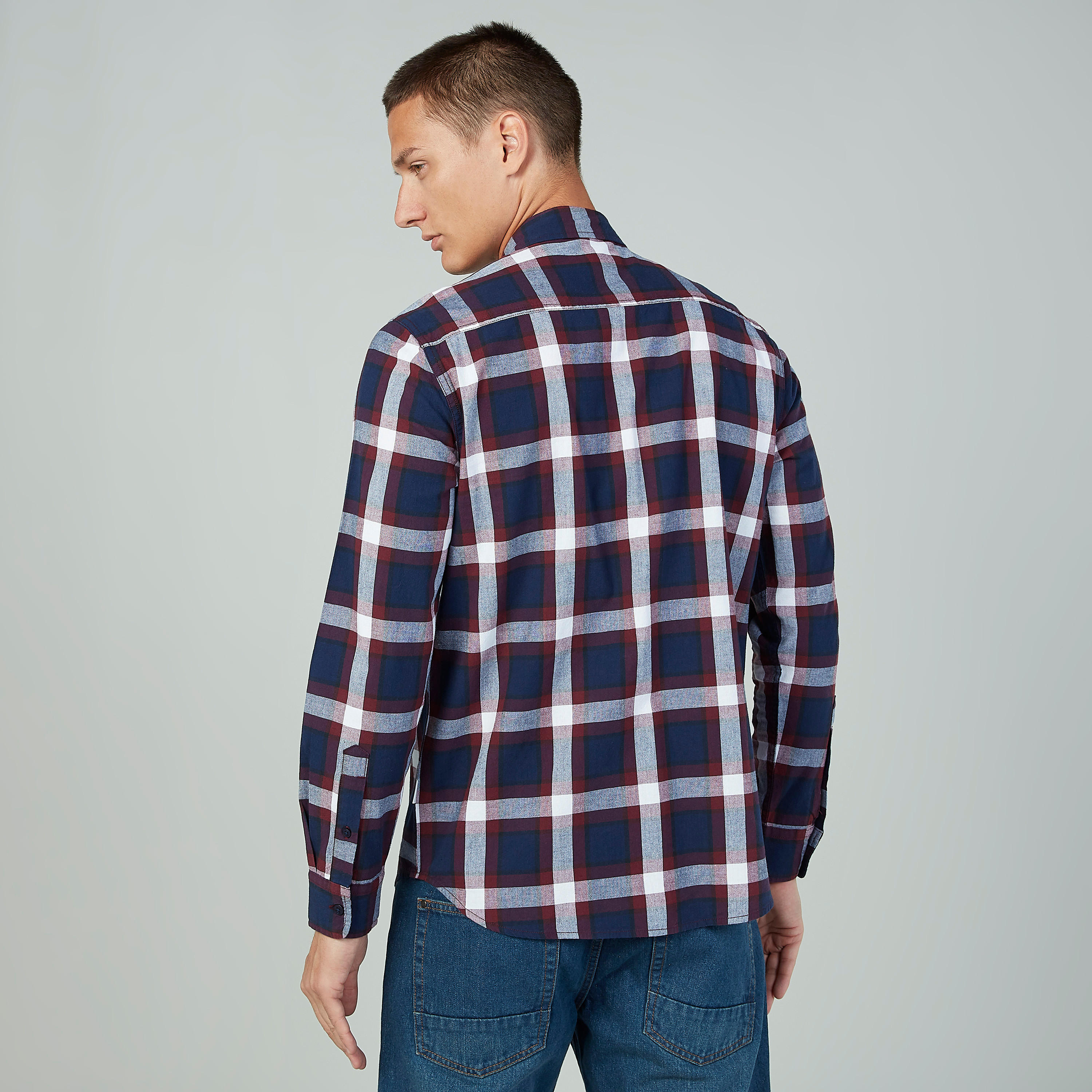 قميص كاروهات بأكمام طويلة وجيوب بطيّة من لي كوبر-men-clothing-shirts-image-5