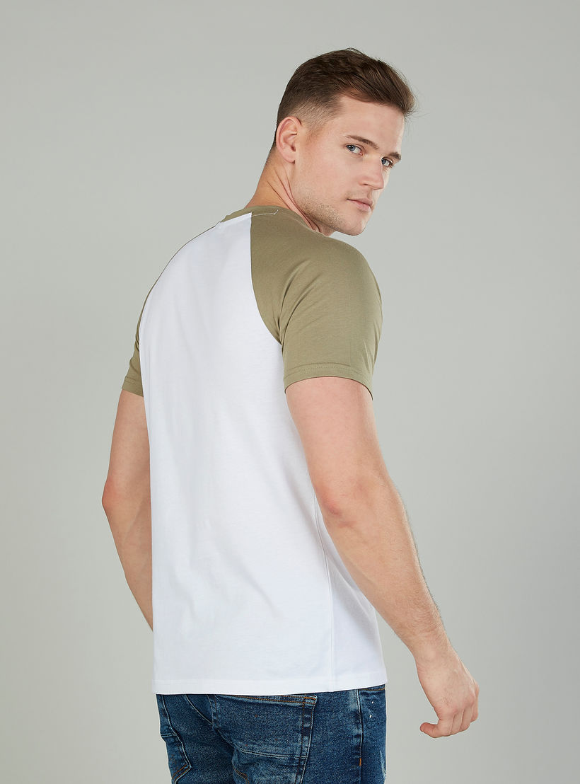 Lee Cooper Printed T-shirt with Crew Neck and Raglan Sleeves-men-clothing-tshirtsandpolos-tshirts-image-4