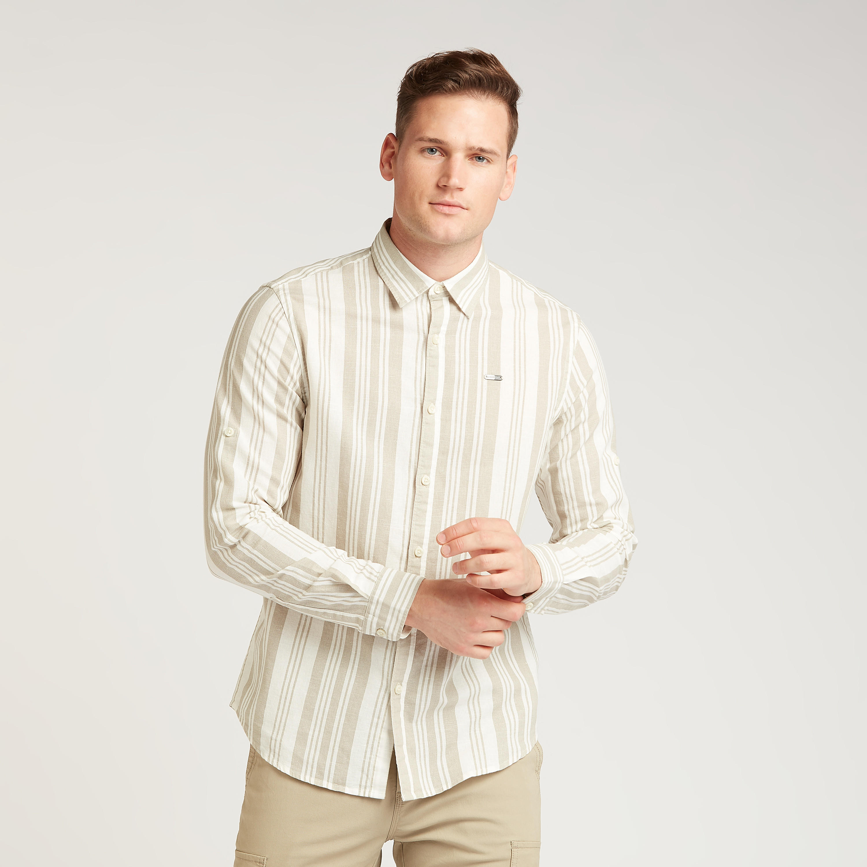 قميص مقلّم بياقة عاديّة وأكمام طويلة من لي كوبر-men-clothing-shirts-image-1