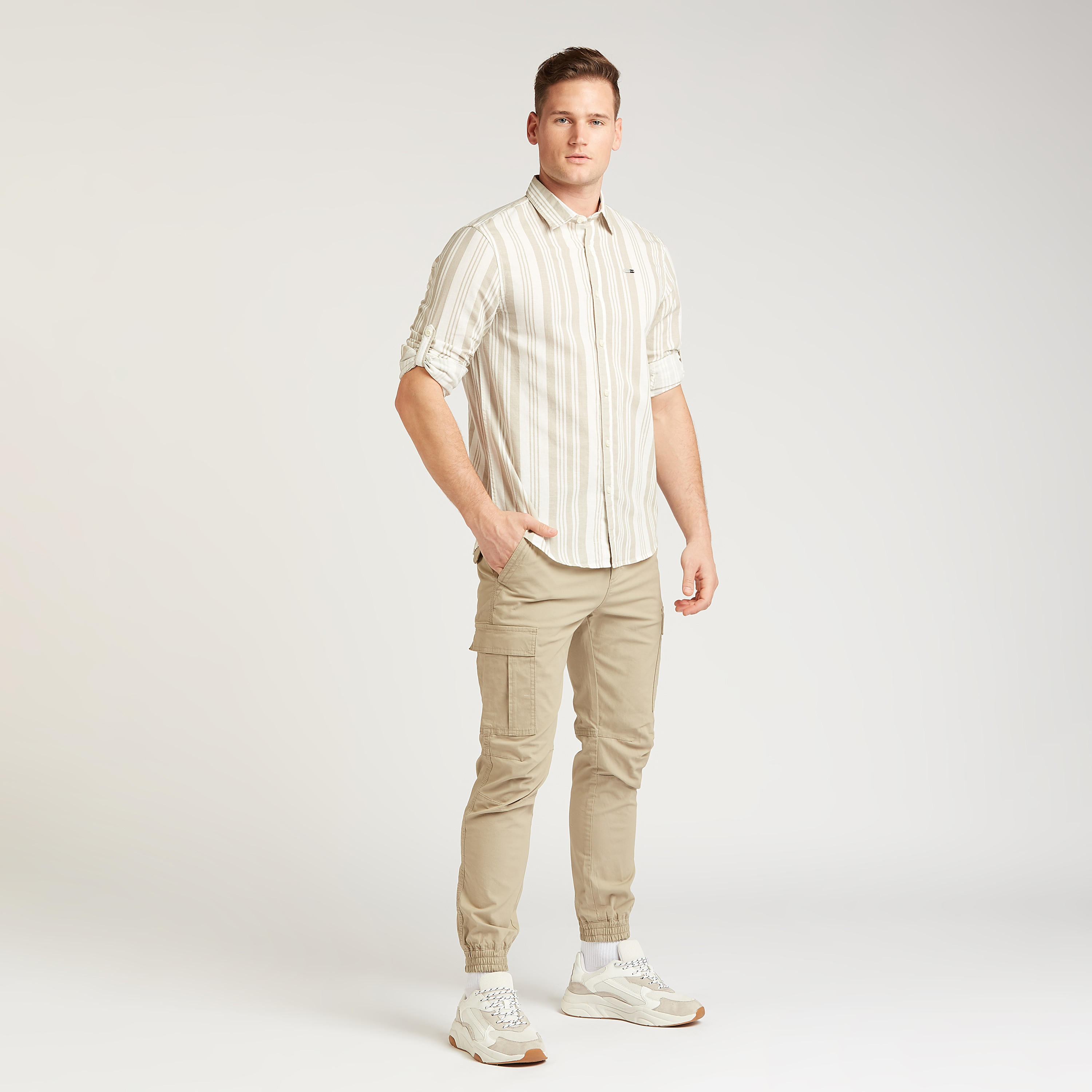 قميص مقلّم بياقة عاديّة وأكمام طويلة من لي كوبر-men-clothing-shirts-image-2