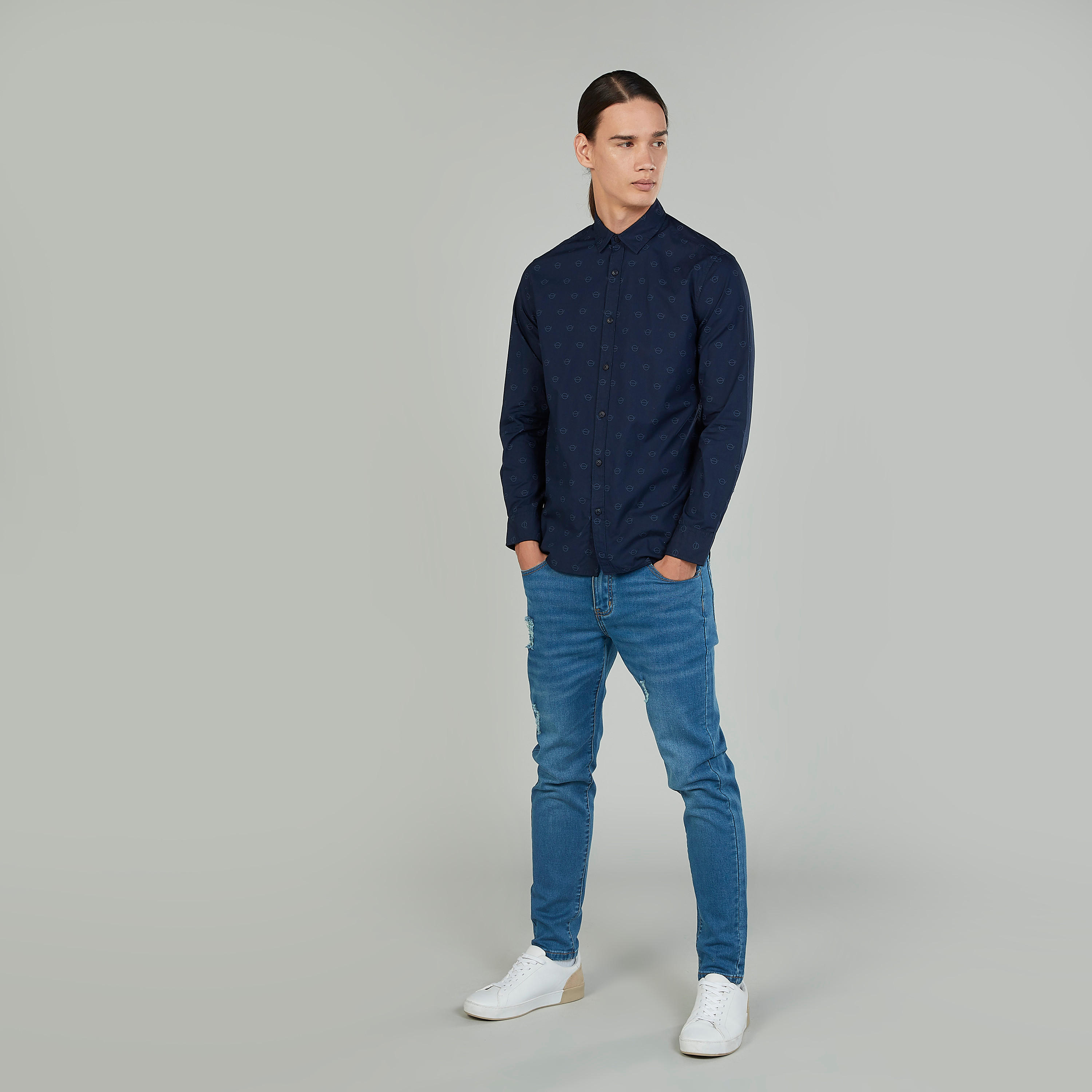 قميص بياقة عاديّة وأكمام طويلة وطبعات من لي كوبر-men-clothing-shirts-image-2