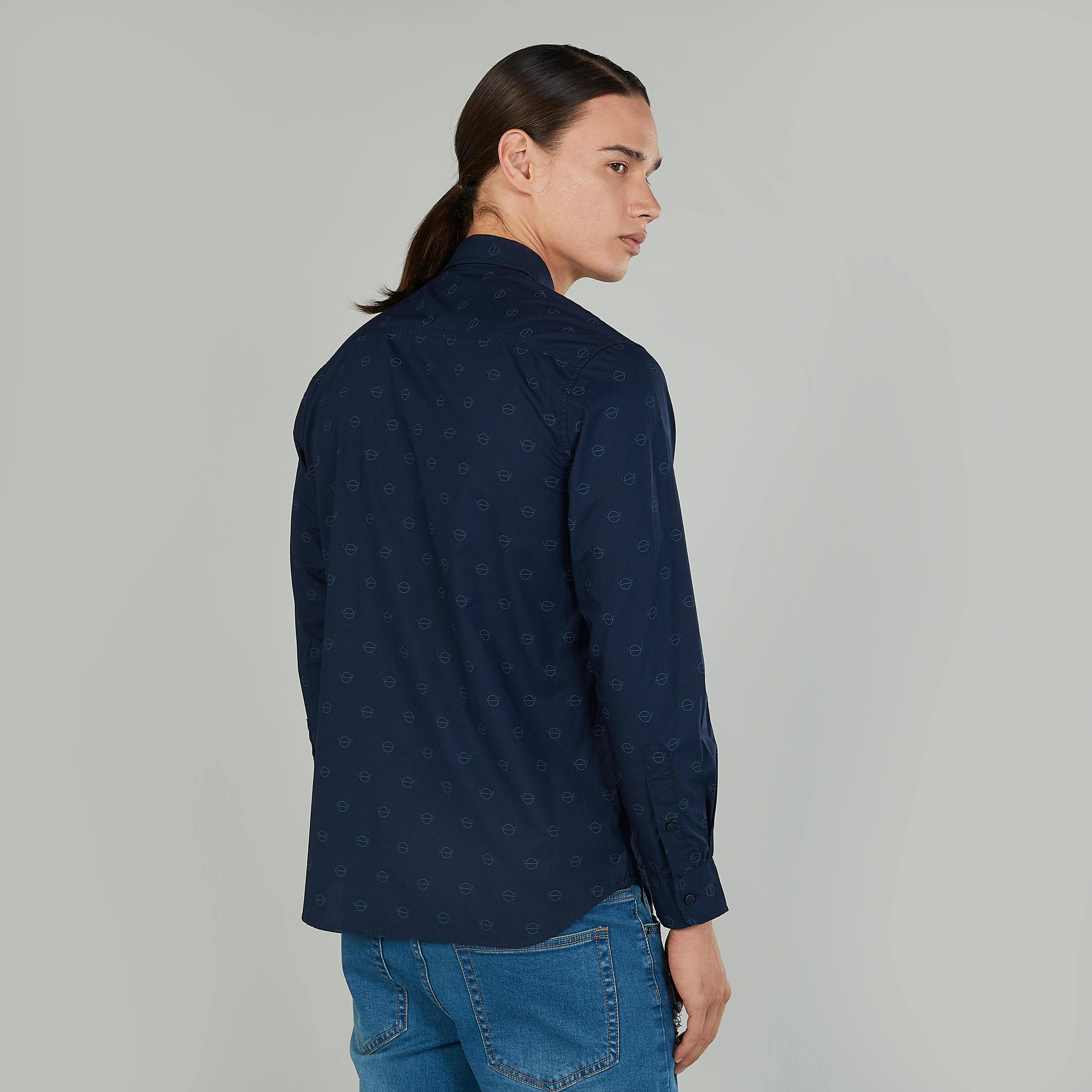قميص بياقة عاديّة وأكمام طويلة وطبعات من لي كوبر-men-clothing-shirts-image-4
