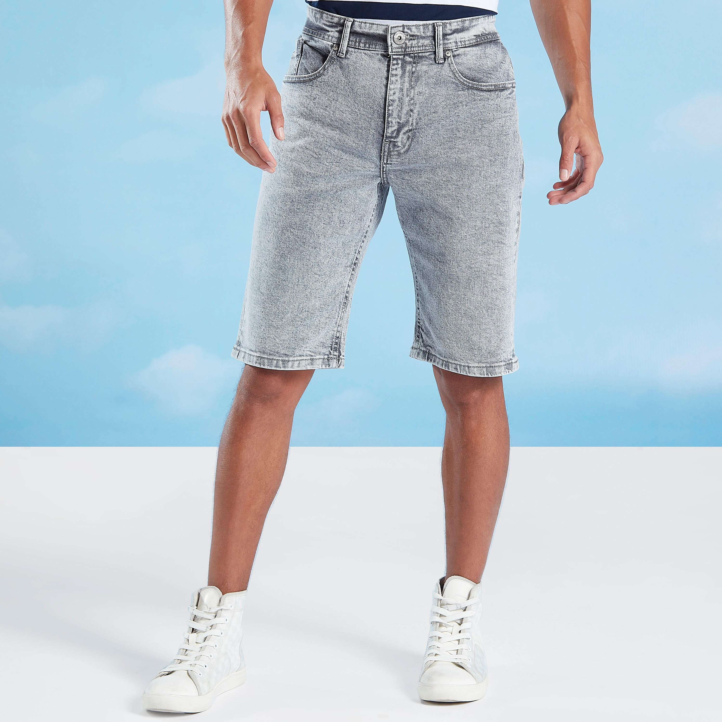 شورت دنيم بخصر متوسط الإرتفاع بجيوب وعراوي حزام من لي كوبر-men-clothing-bottoms-shorts-image-1