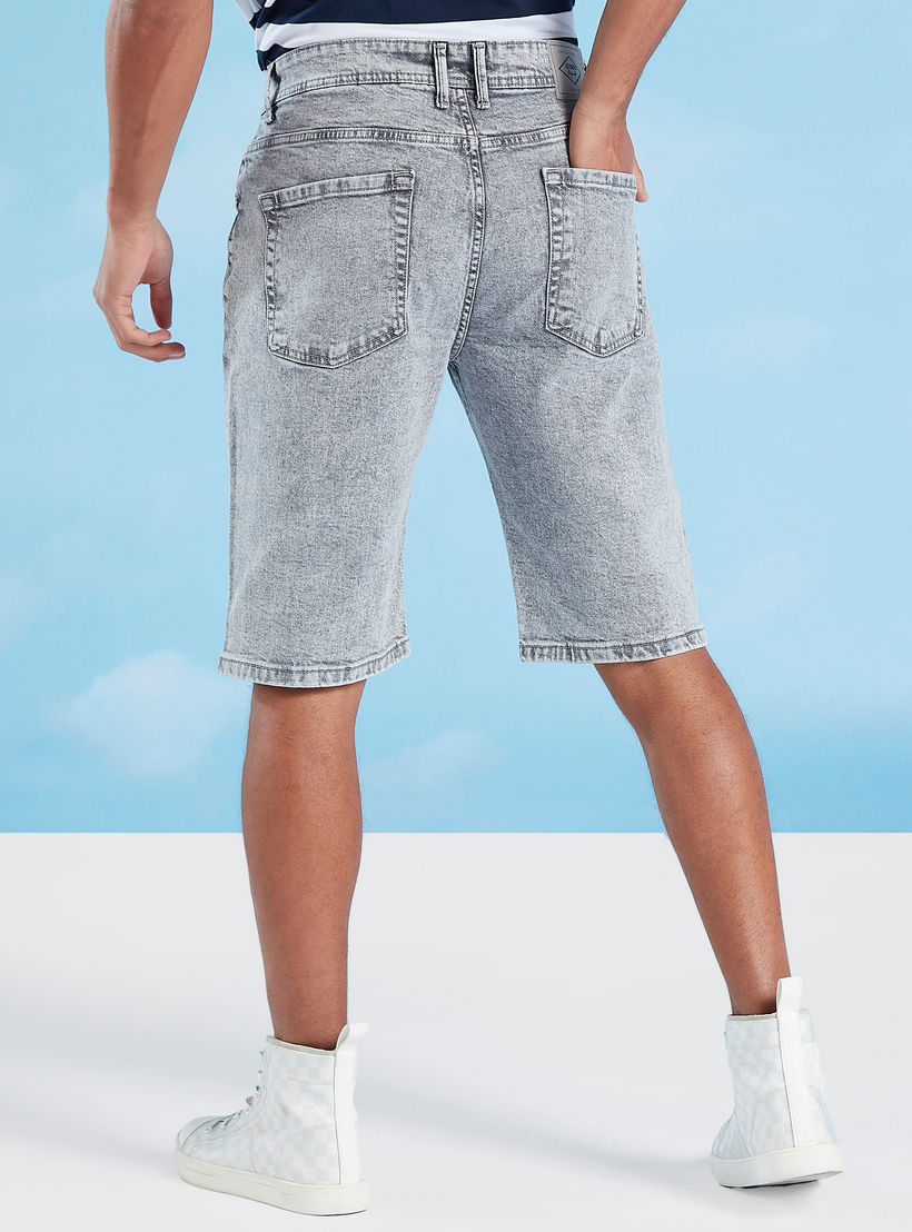 شورت دنيم بخصر متوسط الإرتفاع بجيوب وعراوي حزام من لي كوبر-men-clothing-bottoms-shorts-image-4