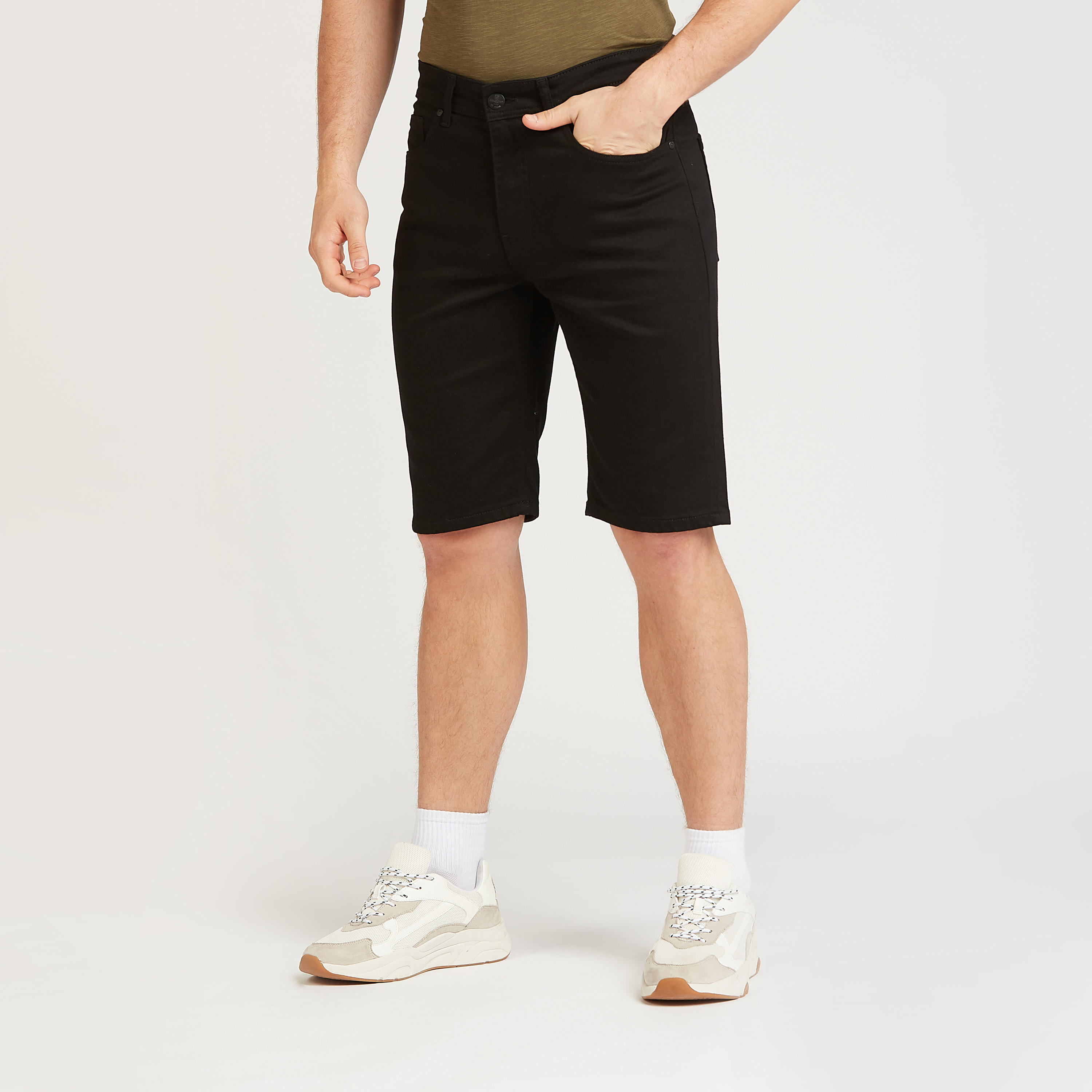 شورت دنيم بخصر متوسط الإرتفاع بجيوب وعراوي حزام من لي كوبر-men-clothing-bottoms-shorts-image-4