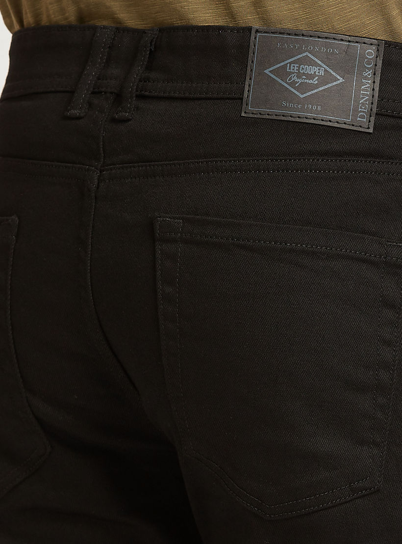 شورت دنيم بخصر متوسط الإرتفاع بجيوب وعراوي حزام من لي كوبر-men-clothing-bottoms-shorts-image-5