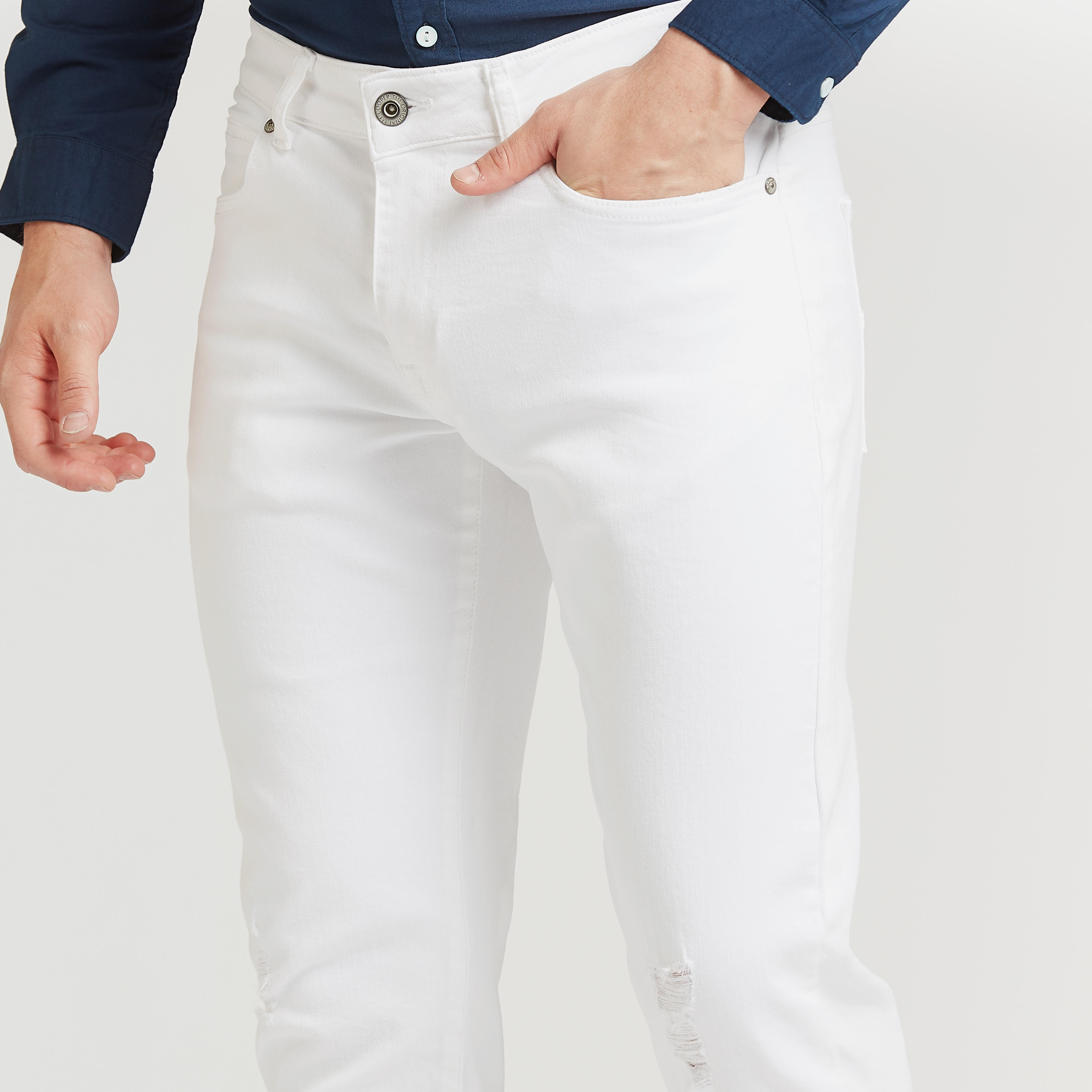 Lee Cooper Slim Fit Full Length Solid Low-Rise Jeans with Pockets-men-clothing-bottoms-trousersandchinos-trousers-image-3