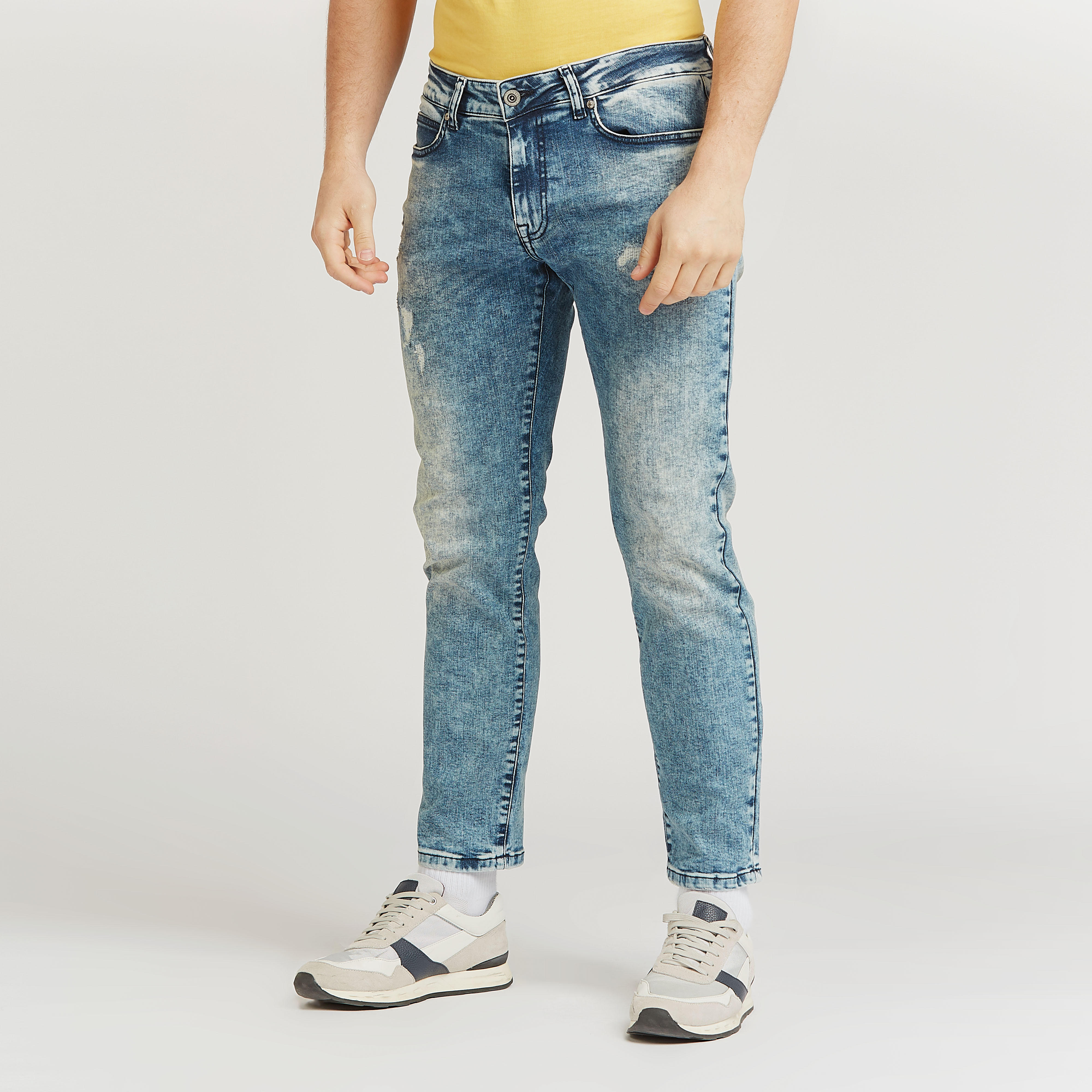 بنطلون جينز سادة بقصّة سليم وجيوب من لي كوبر-men-clothing-bottoms-jeans-image-1