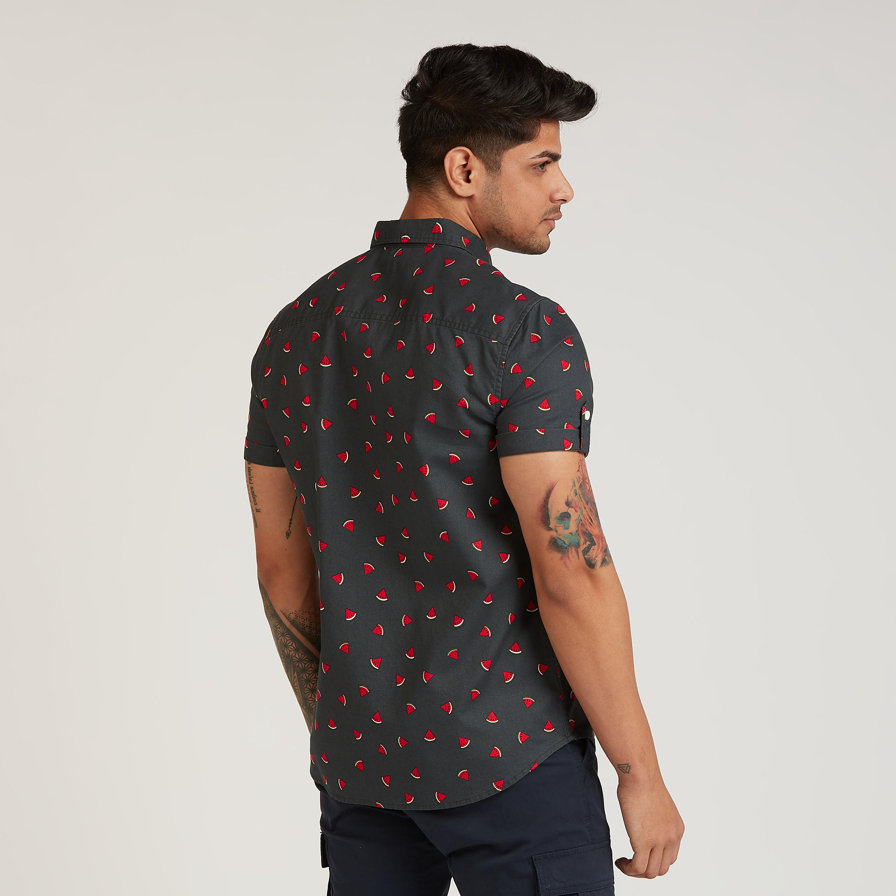 قميص بقصة سليم بياقة عادية وأكمام قصيرة وطبعات من لي كوبر-men-clothing-shirts-image-4