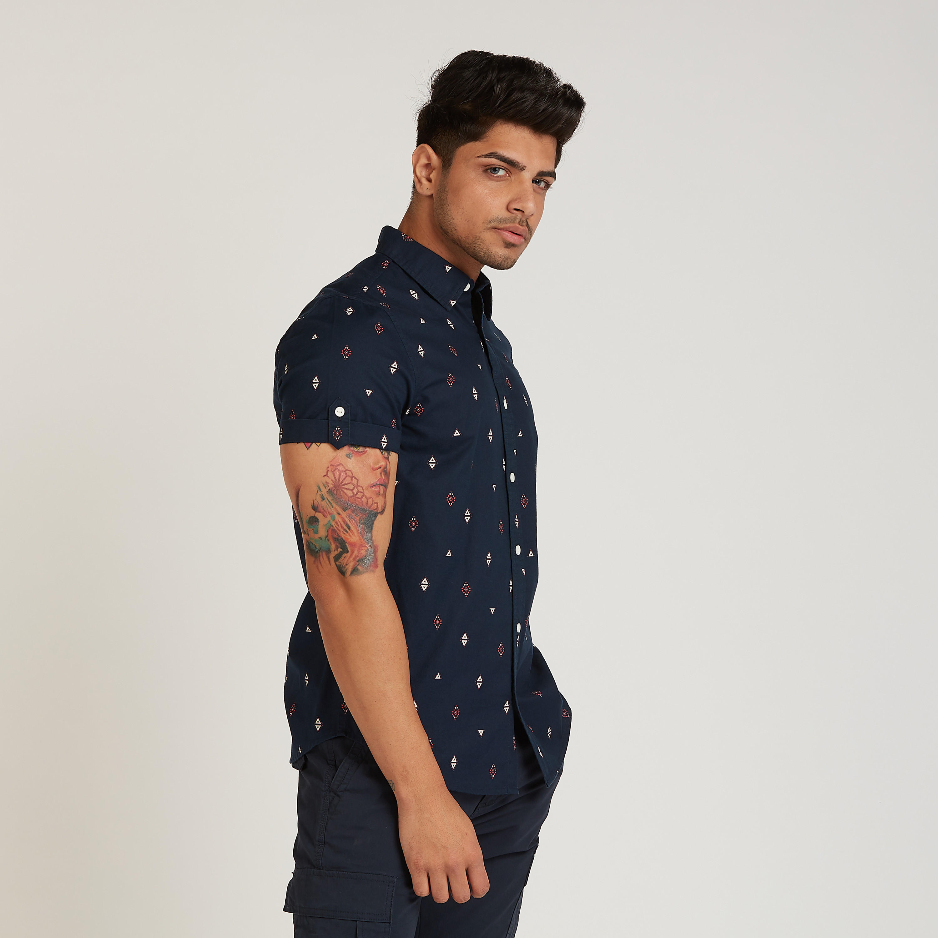 قميص بقصة سليم وياقة عادية وأكمام قصيرة وطبعات من لي كوبر-men-clothing-shirts-image-3