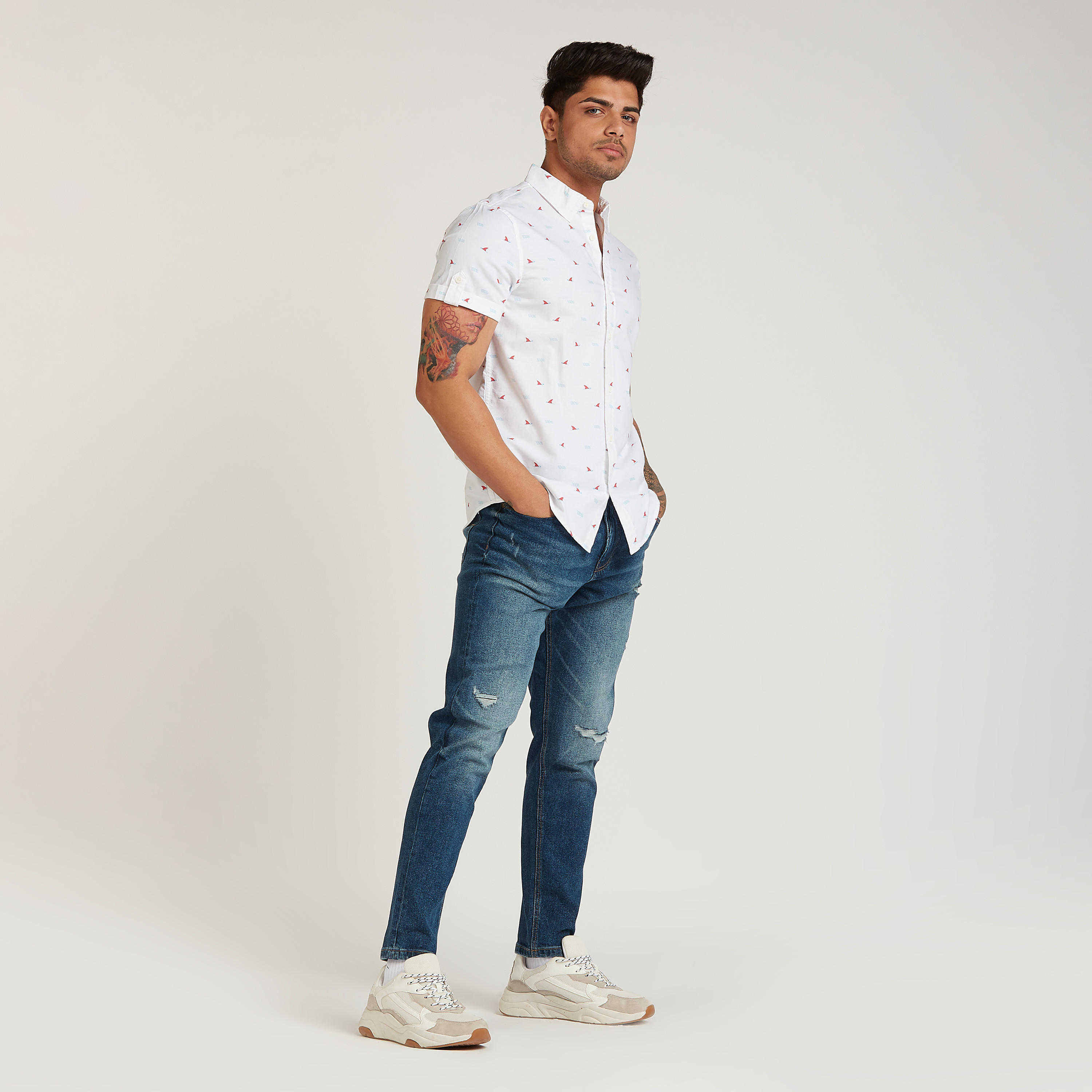 قميص سليم وياقة عادية وأكمام قصيرة وطبعات من لي كوبر-men-clothing-shirts-image-5