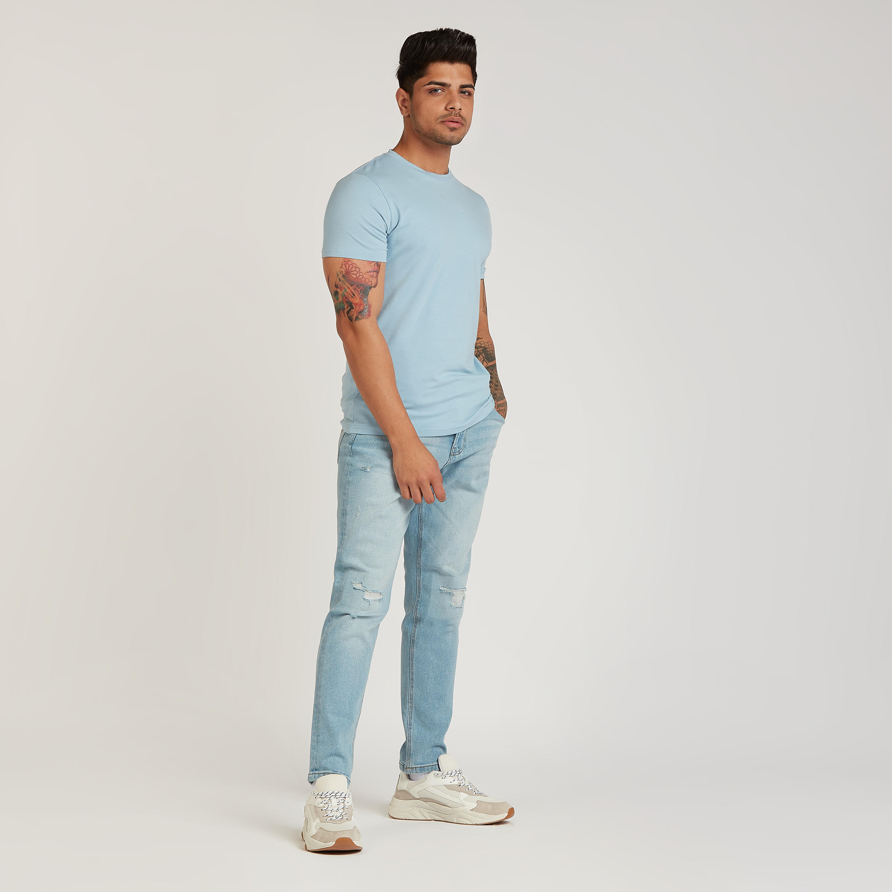 تيشيرت سادة بياقة ضيّقة وأكمام قصيرة من لي كوبر-men-clothing-tshirtsandpolos-tshirts-image-2