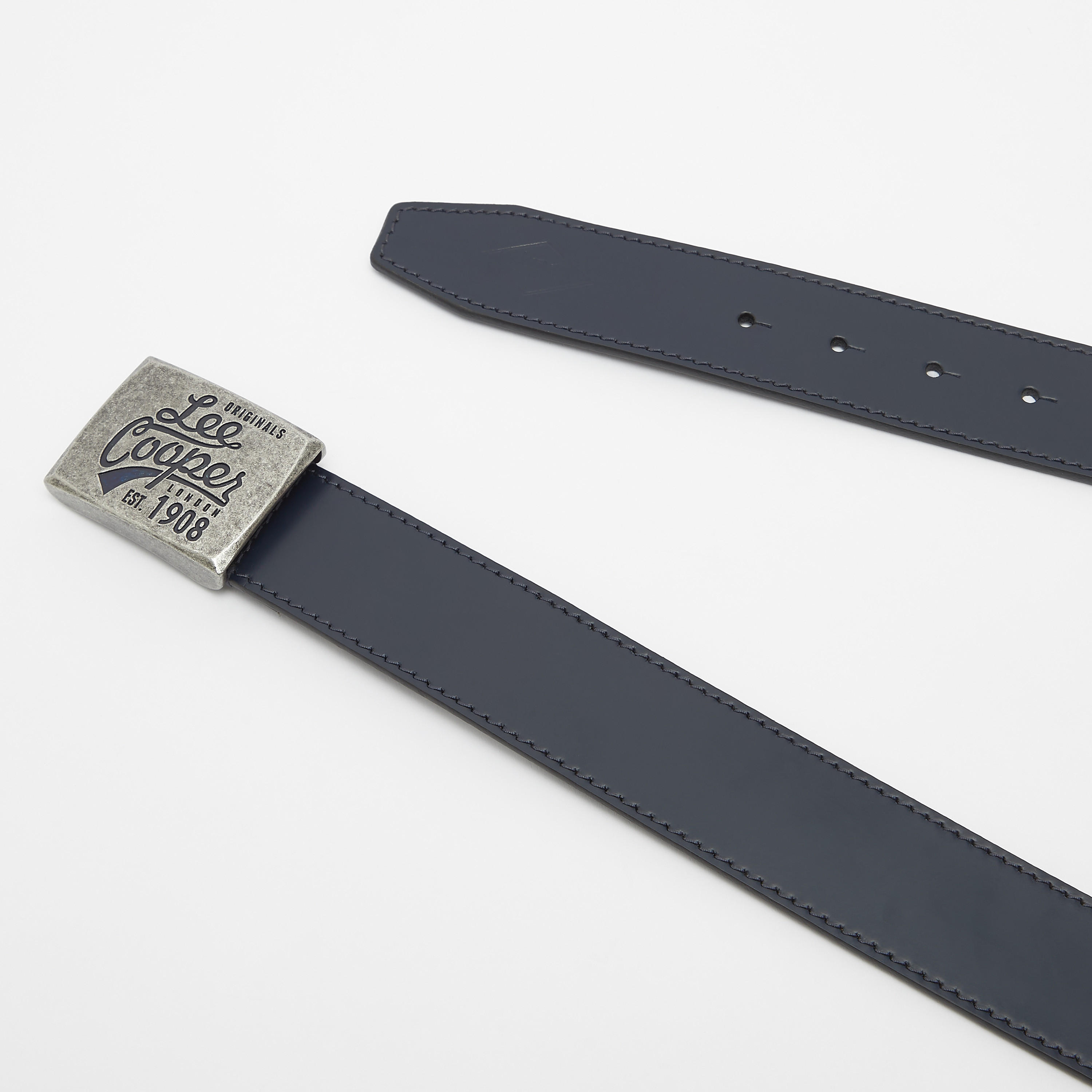 حزام سادة بإبزيم للإغلاق من لي كوبر-men-beltsandwallets-belts-image-1