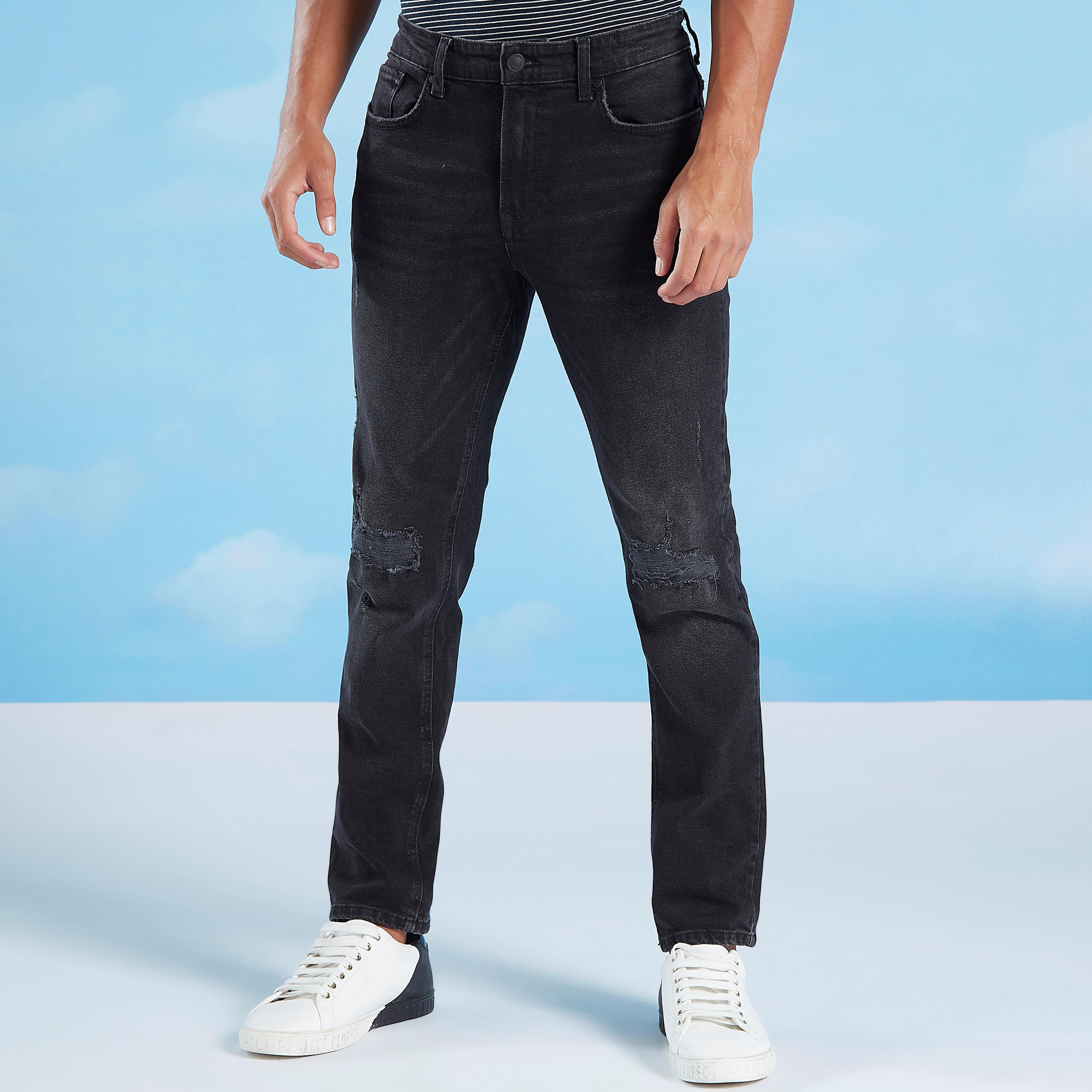 بنطلون جينز سليم فيت ممزق بخصر متوسط الإرتفاع وتفاصيل جيوب من لي كوبر-men-clothing-bottoms-jeans-image-1